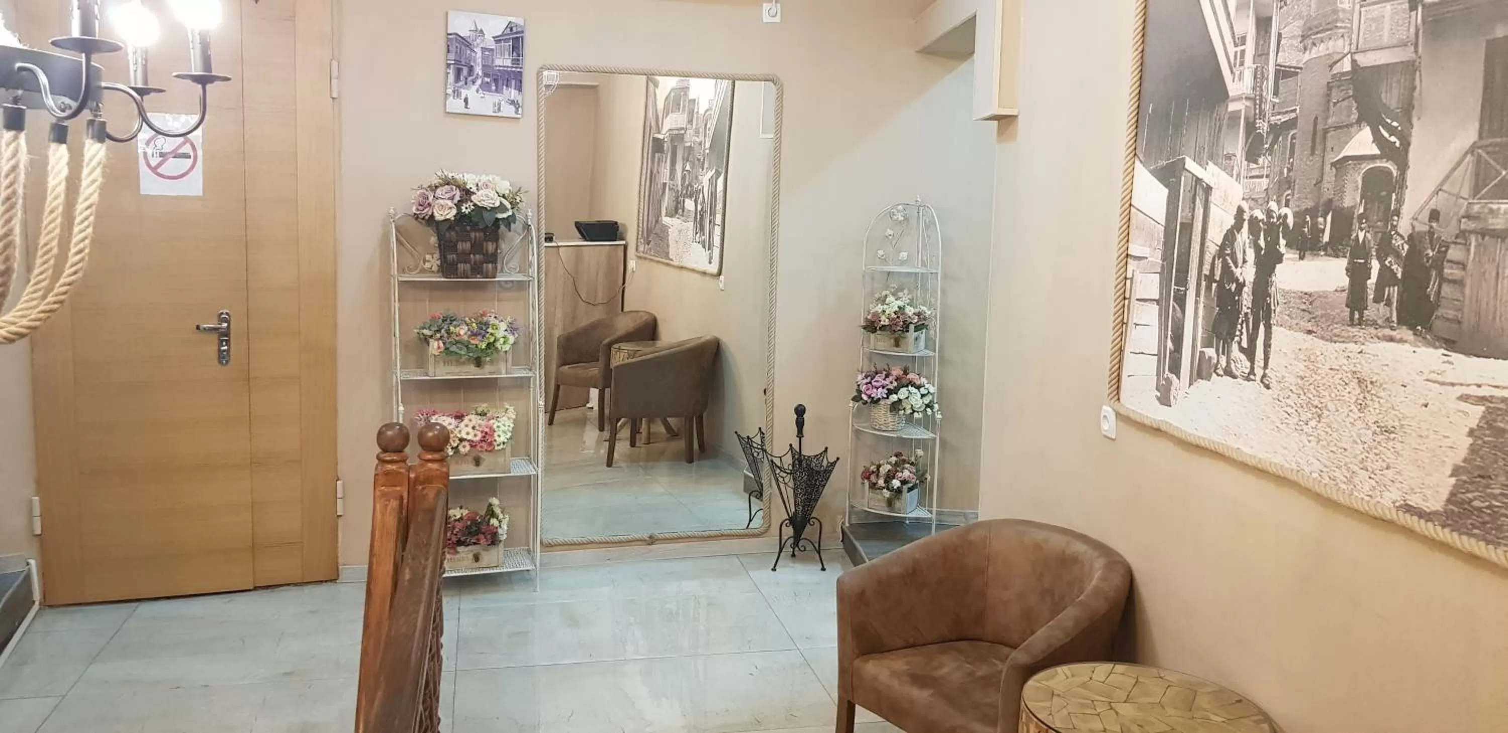 Living room in Epic Meidan Hotel