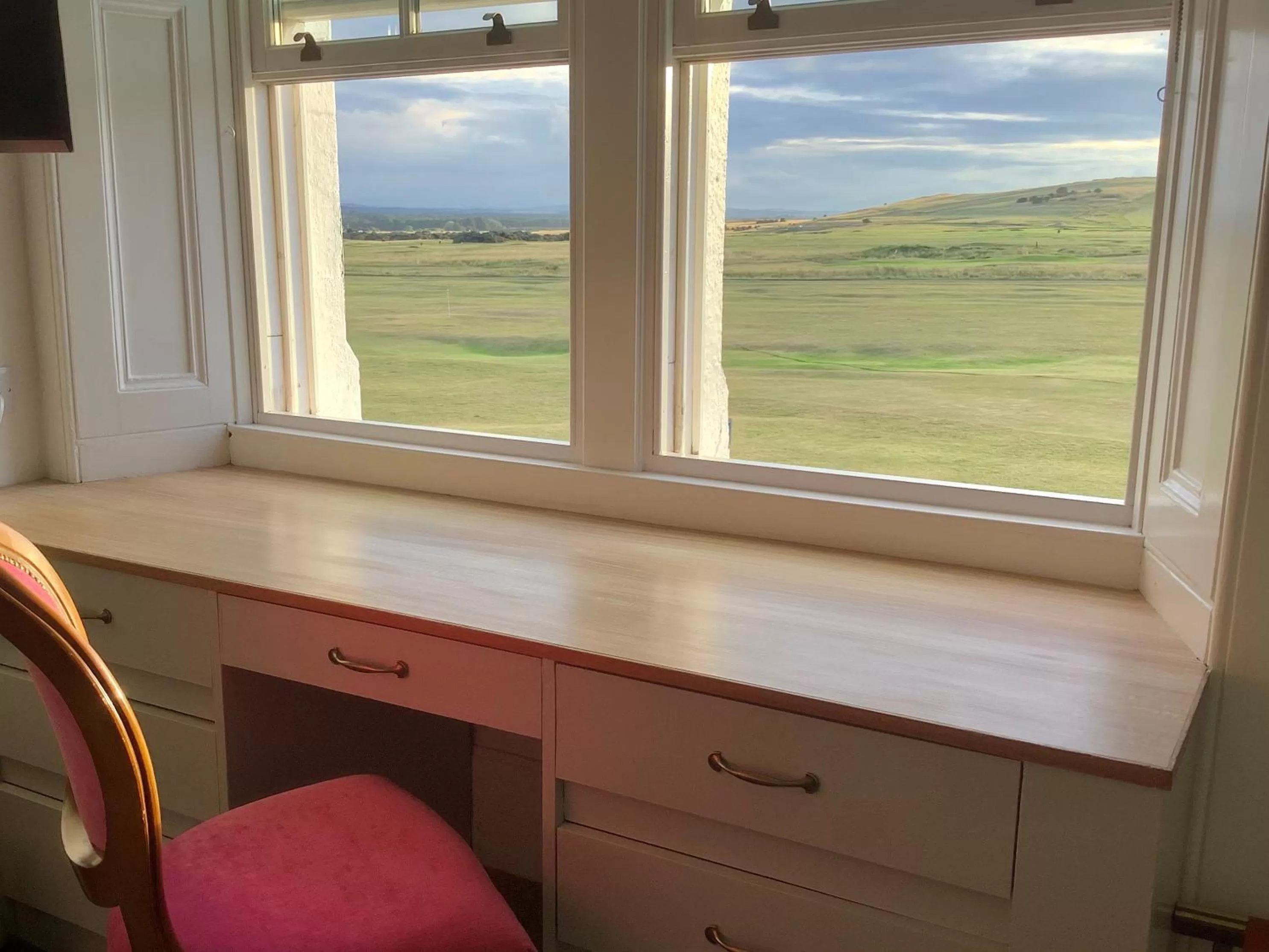 Twin Room with View in The Watchman Hotel