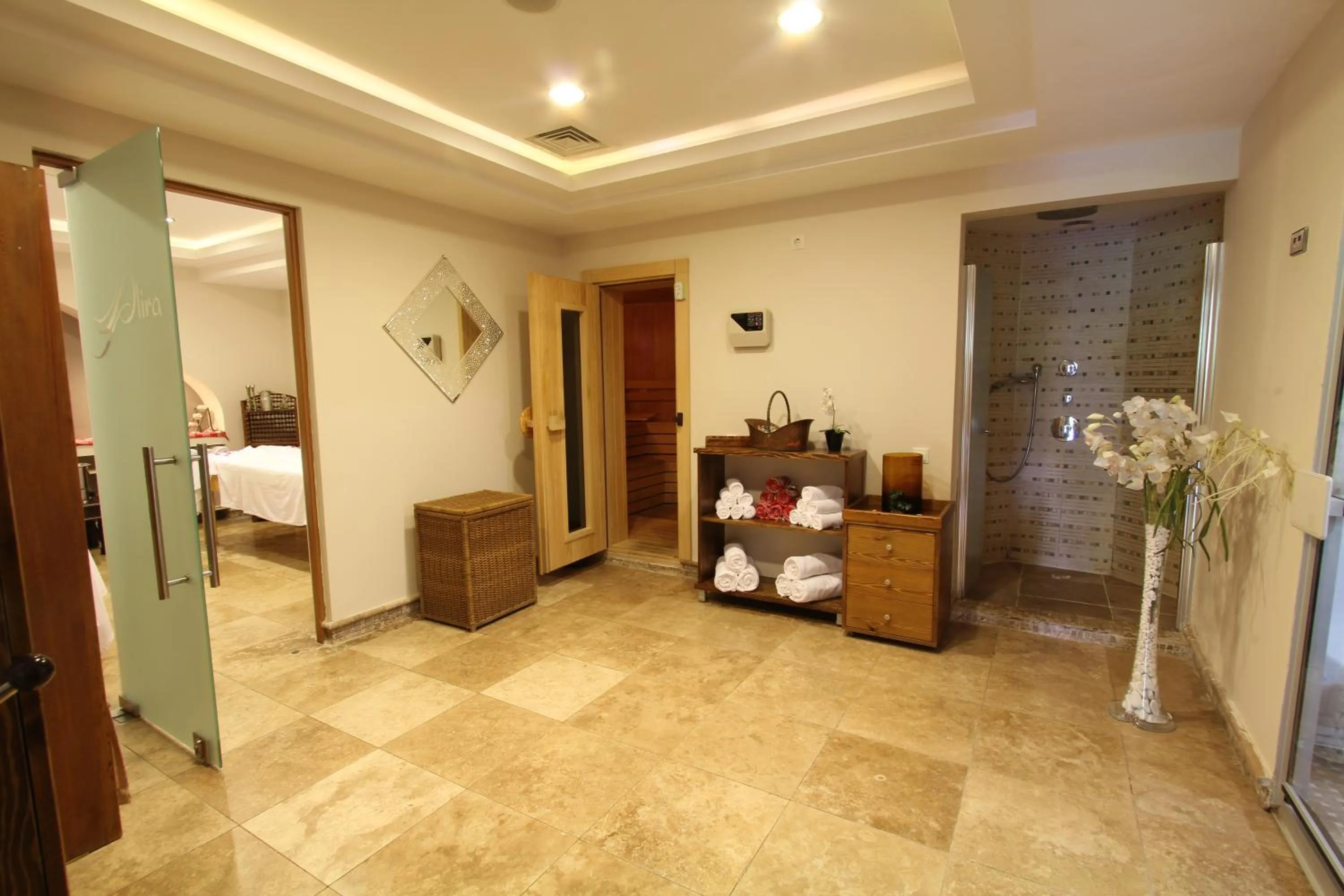 Spa and wellness centre/facilities in Olira Boutique Hotel&SPA