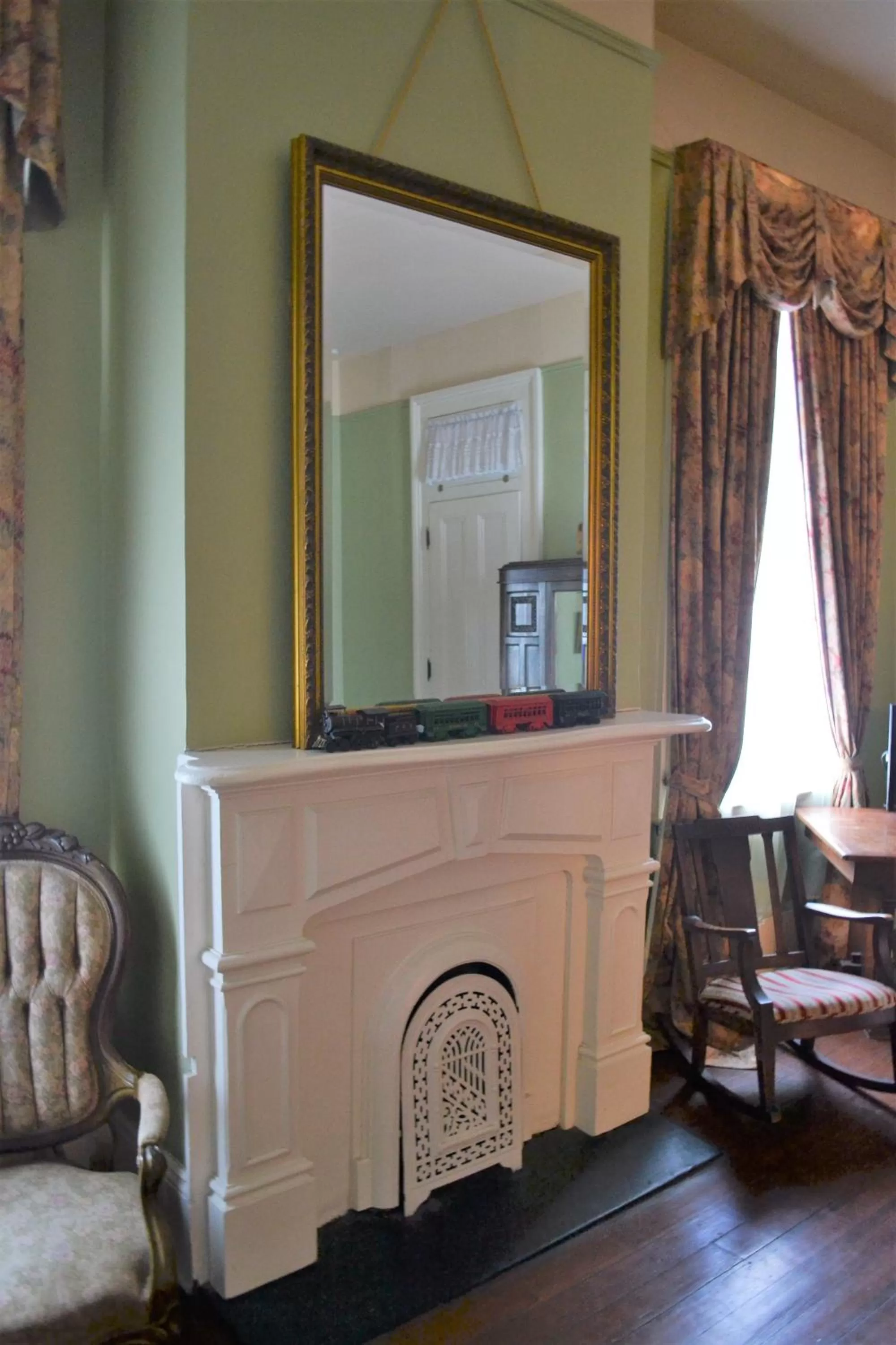 Decorative detail, TV/Entertainment Center in Edgar Degas House Historic Home and Museum