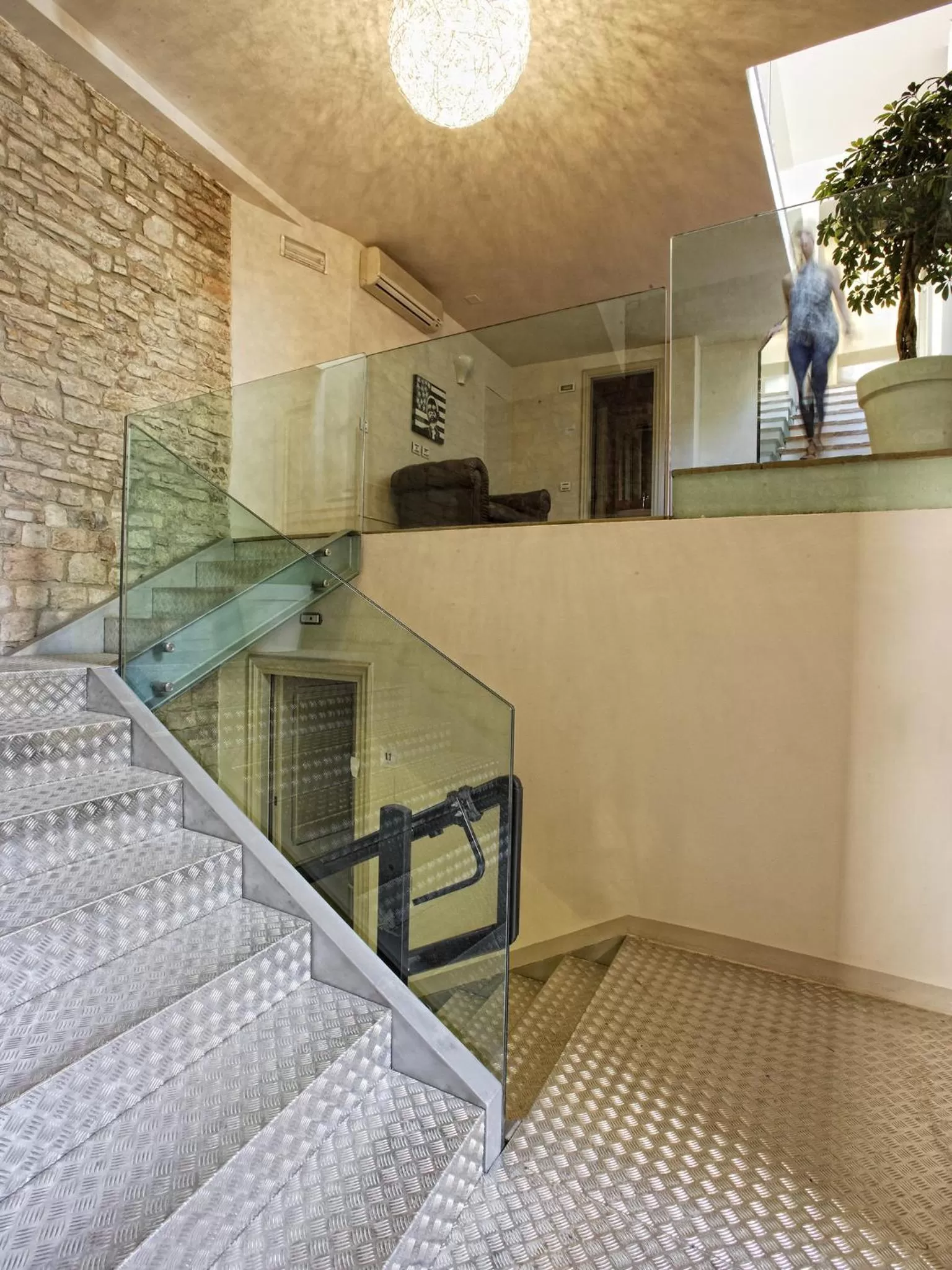 People in Hotel Sorella Luna