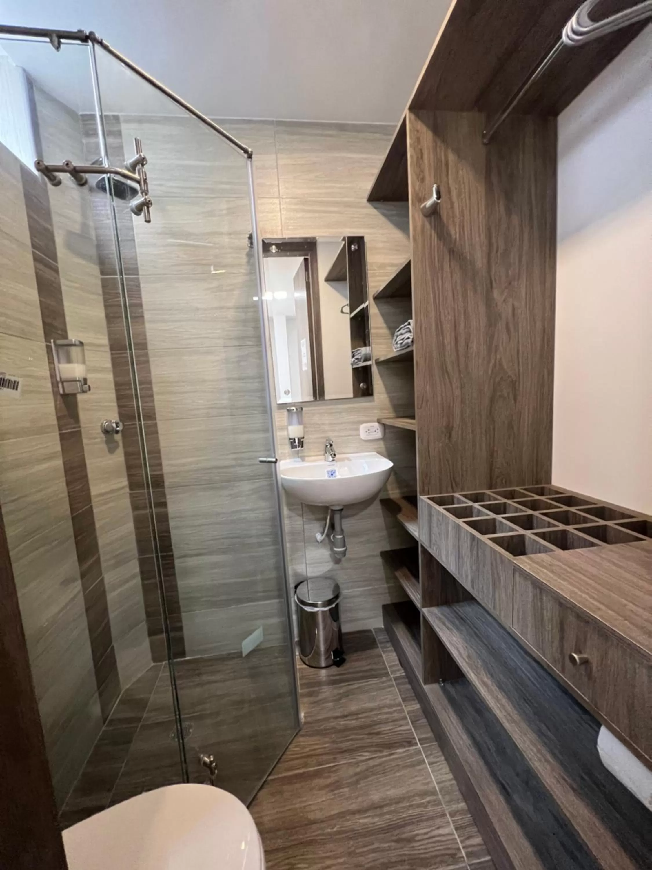 Shower, Bathroom in Hotel boutique bussines center