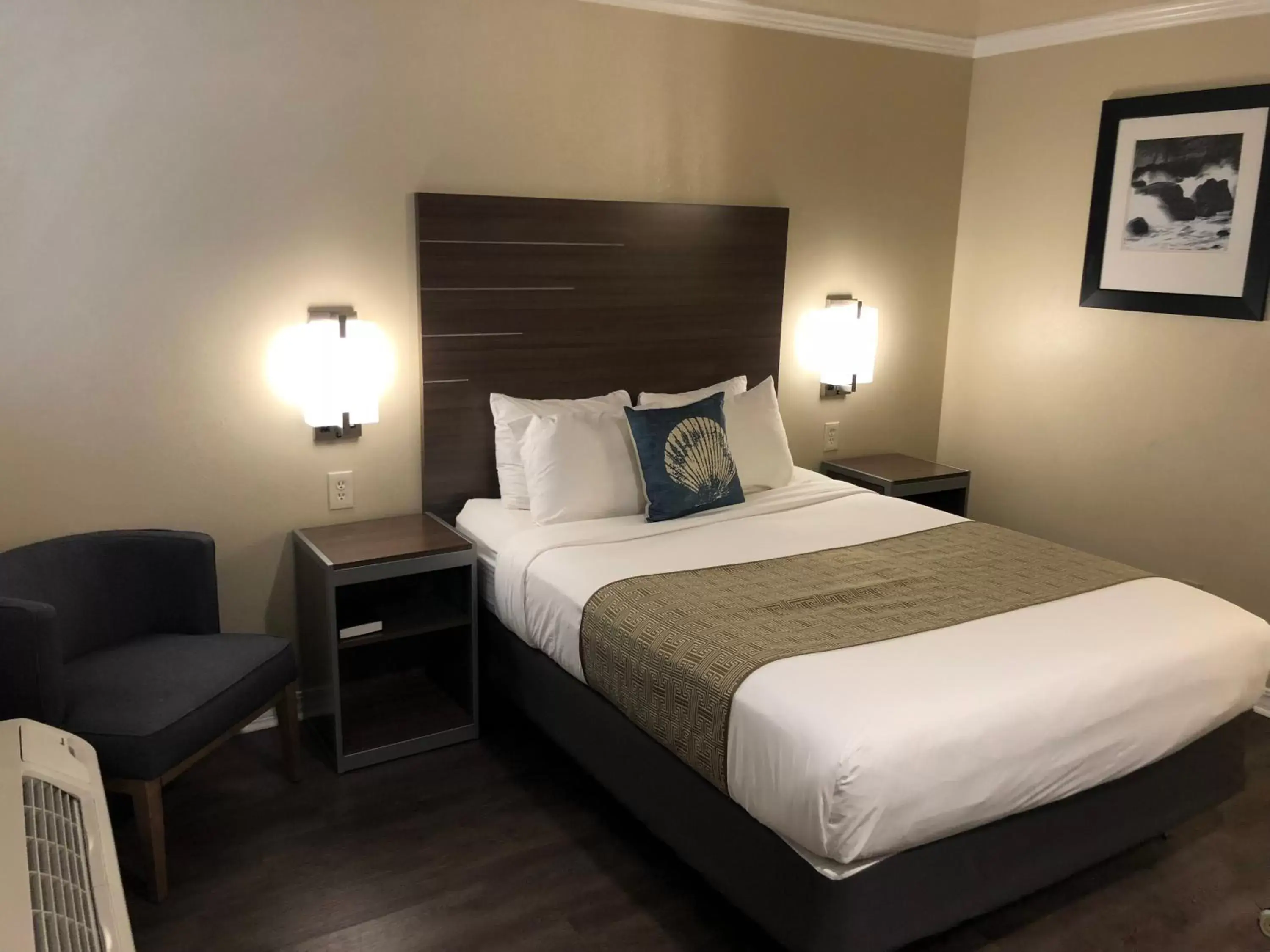 Queen Room in El Castell Motel Queen Room in El Castell Motel