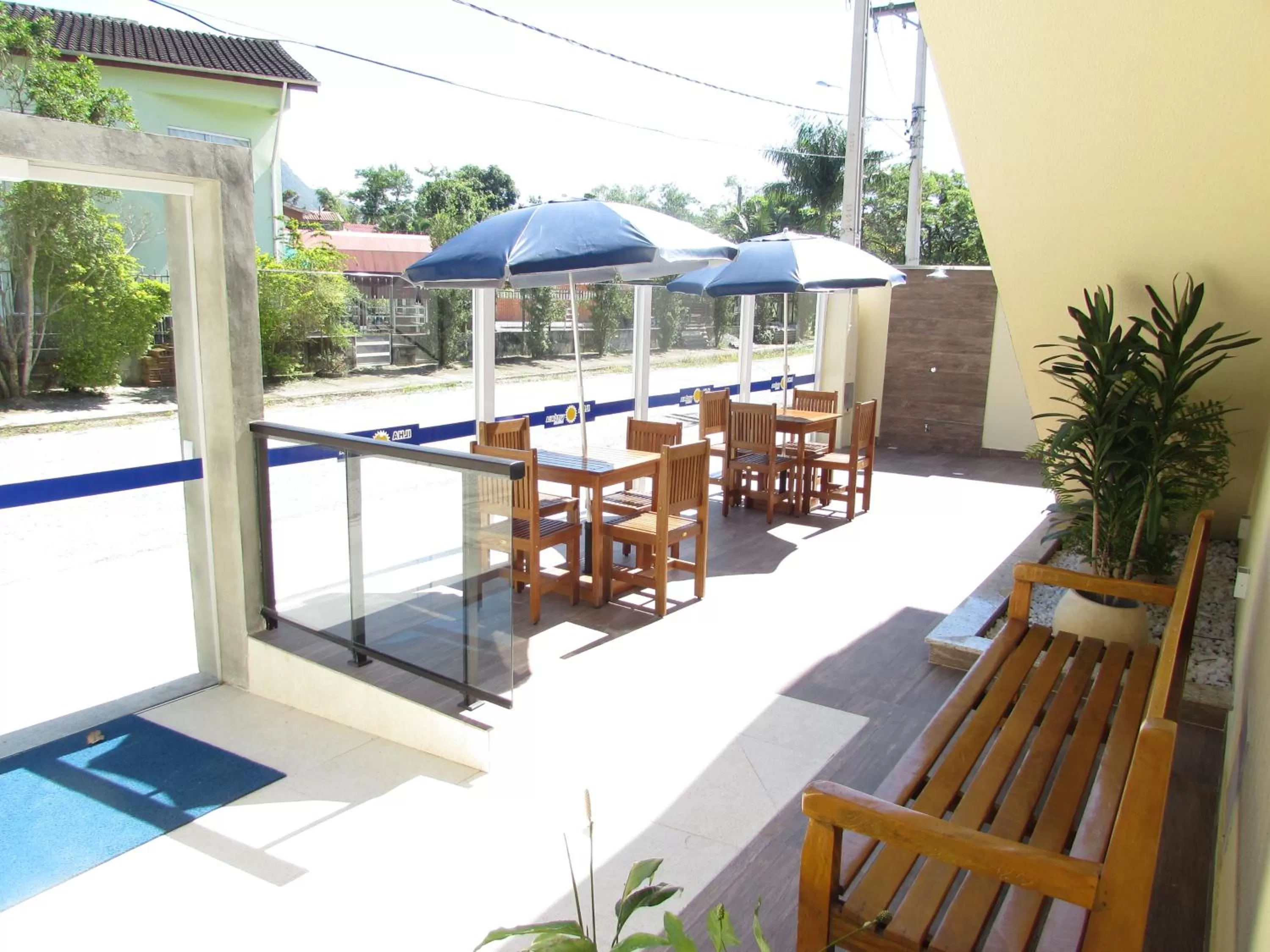 Facade/entrance, Swimming Pool in Pousada Ilha Vitoria