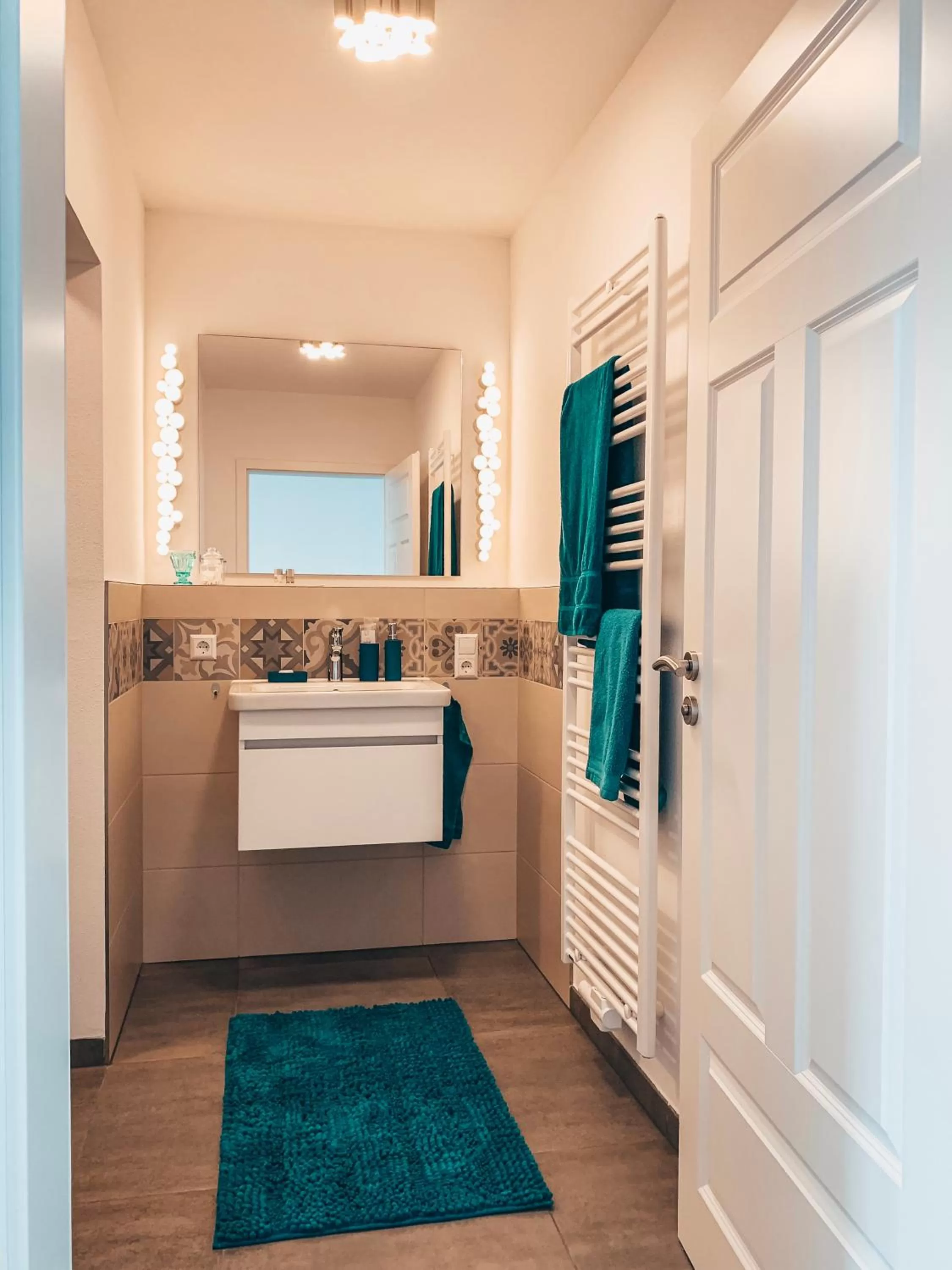 Shower in Boardinghouse alte Spinnerei