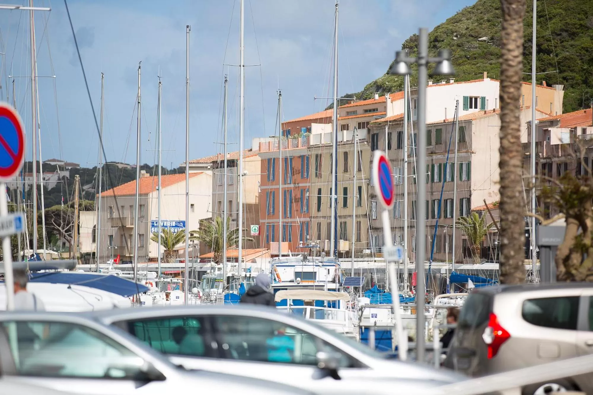 Area and facilities in Best Western Hotel du Roy d'Aragon