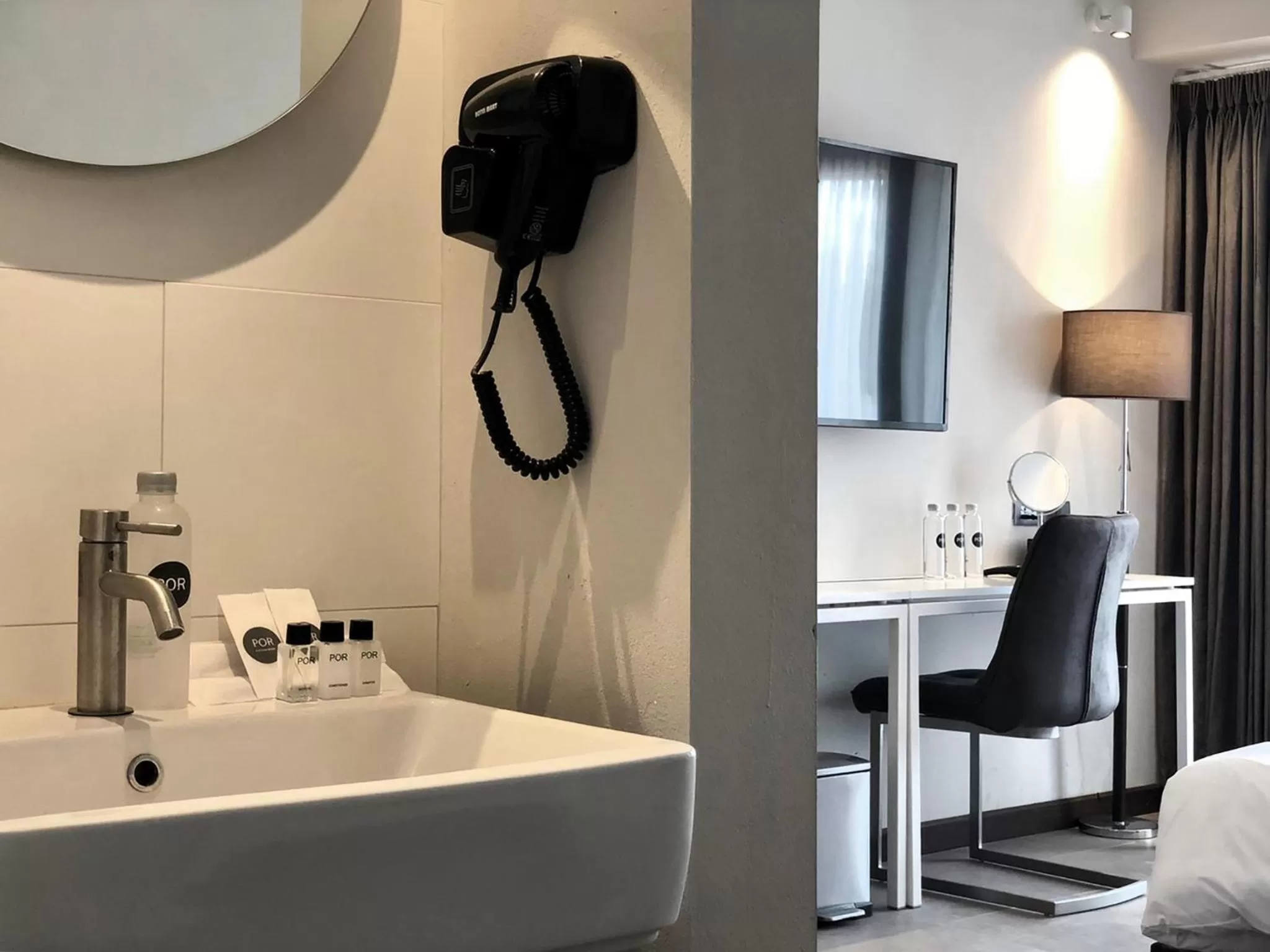 Bathroom, Bed in POR Daowadung NO PARKING