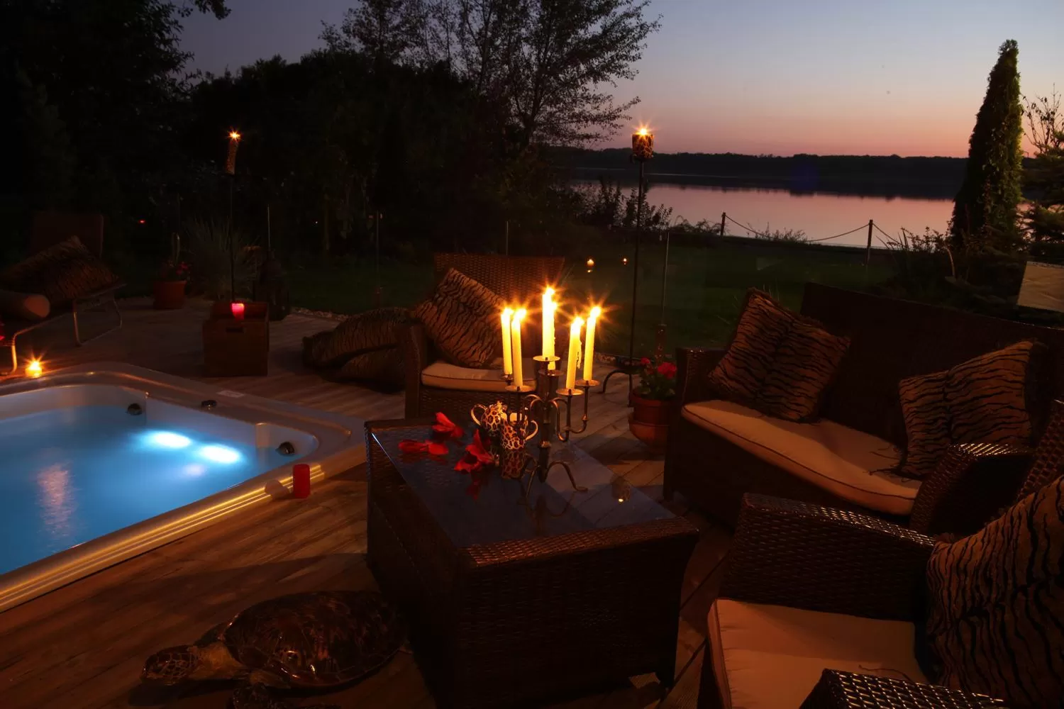 Swimming pool in Casablanca Panzió