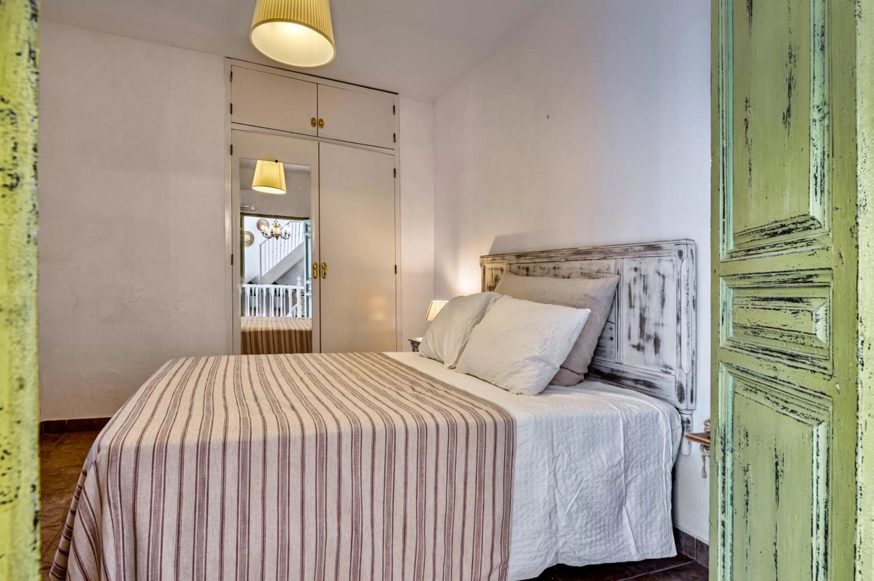 Bed in Encanto Guesthouse