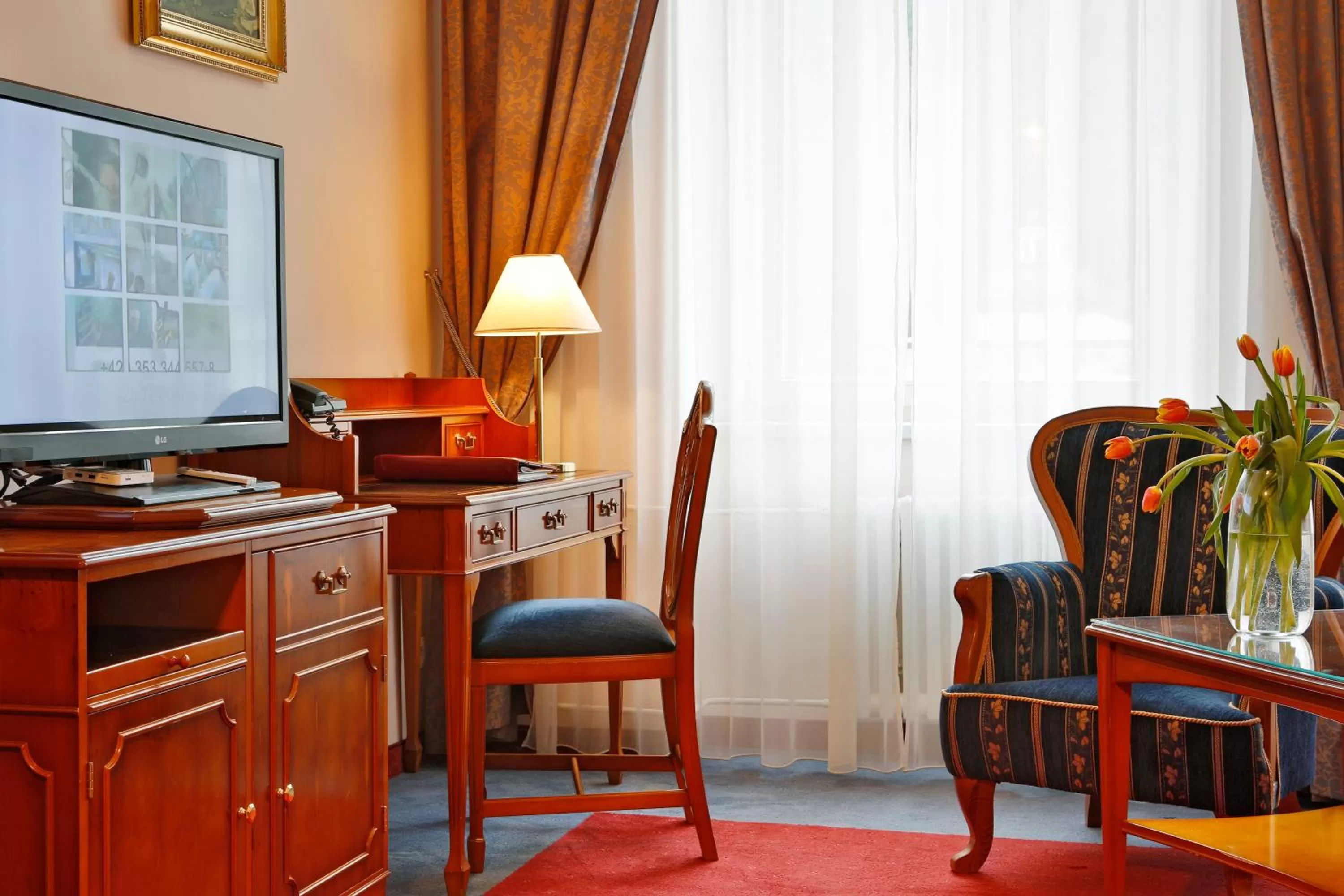 Seating area in Hotel Kolonada