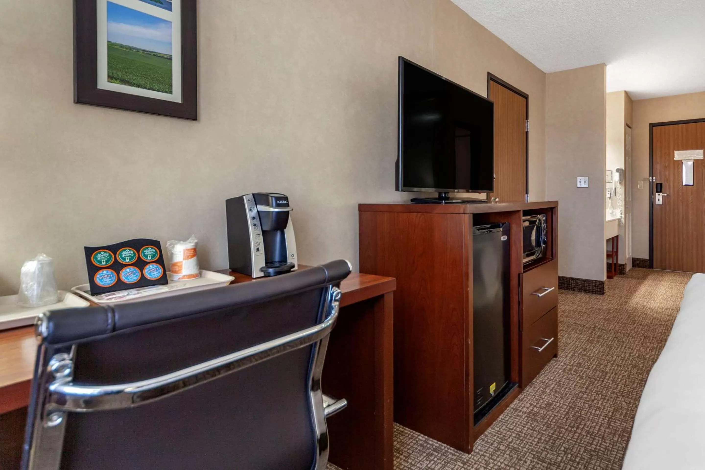 Photo of the whole room, Bed in Comfort Inn Grand Island North