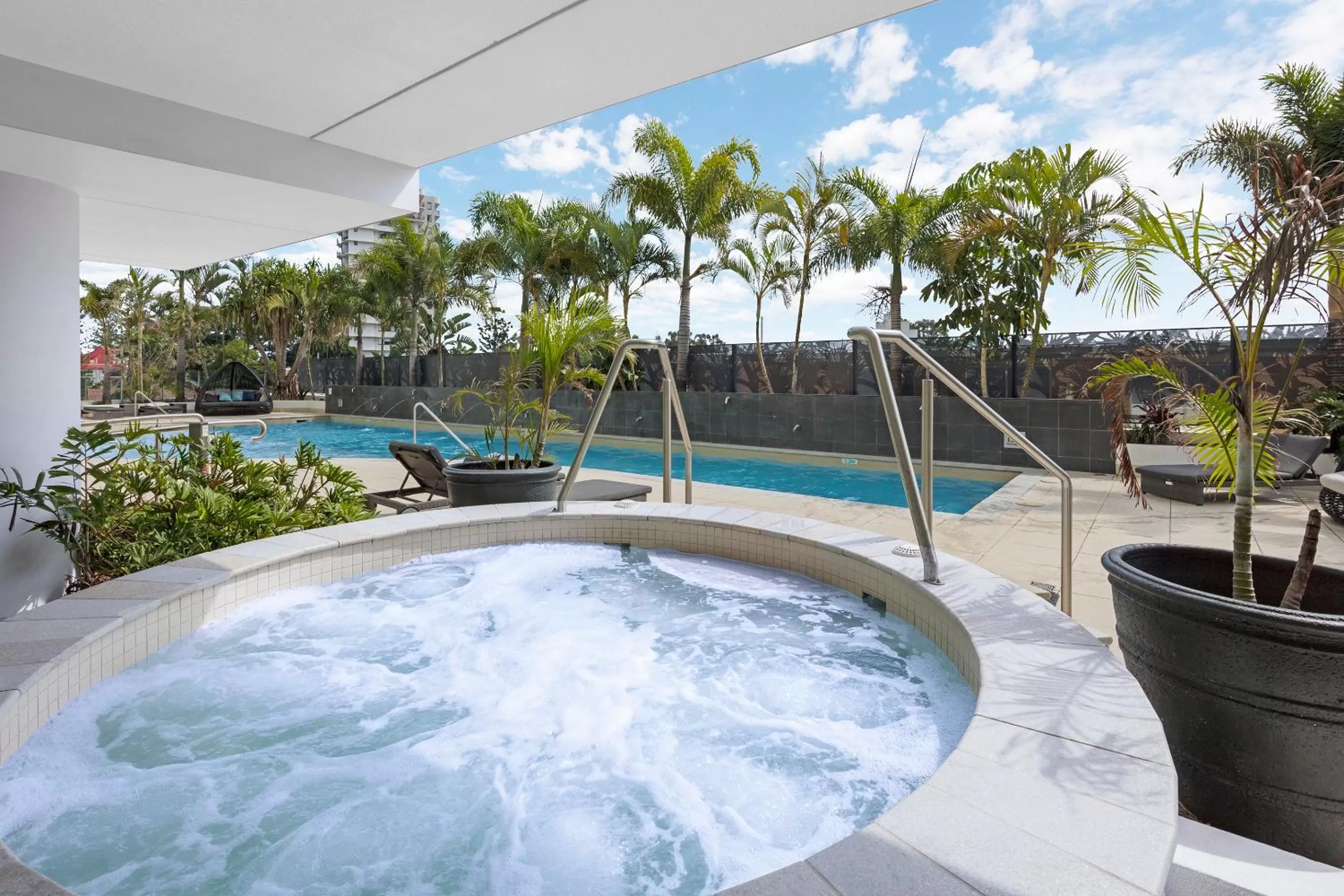 Swimming pool in Wyndham Resort Surfers Paradise