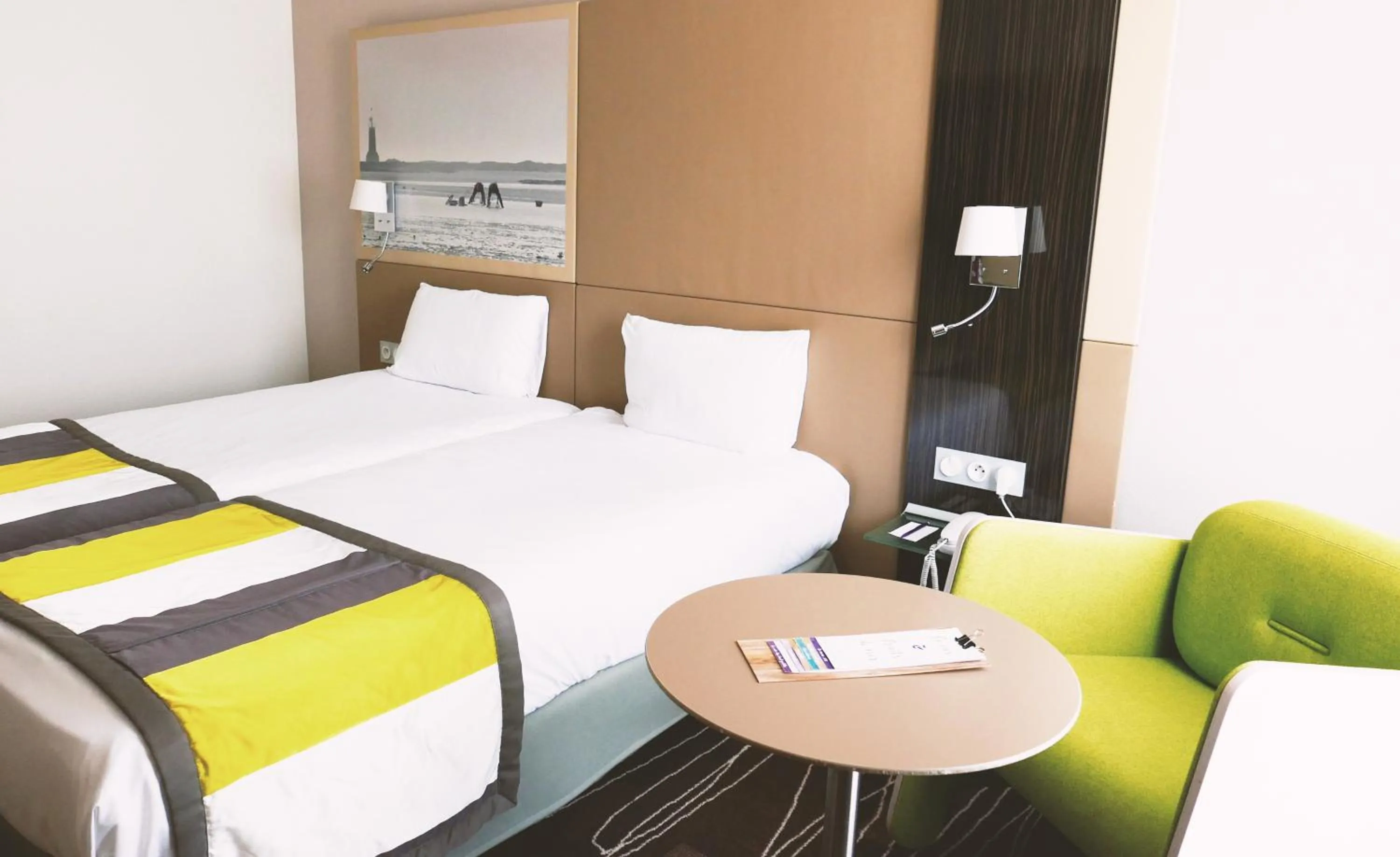 Bedroom, Bed in Mercure Granville Le Grand Large