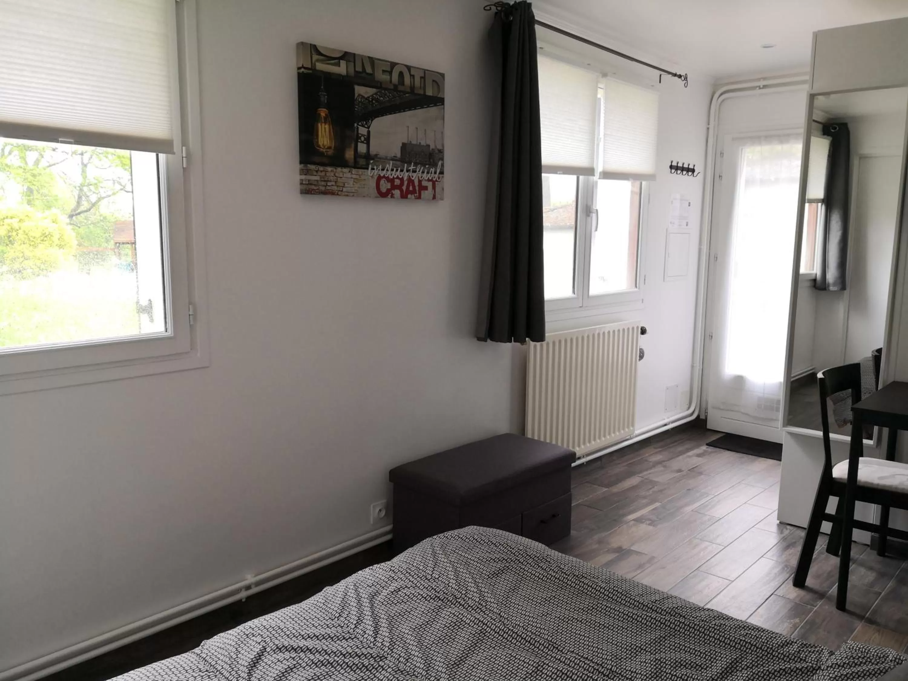 Photo of the whole room, Bed in La Rose des Vents