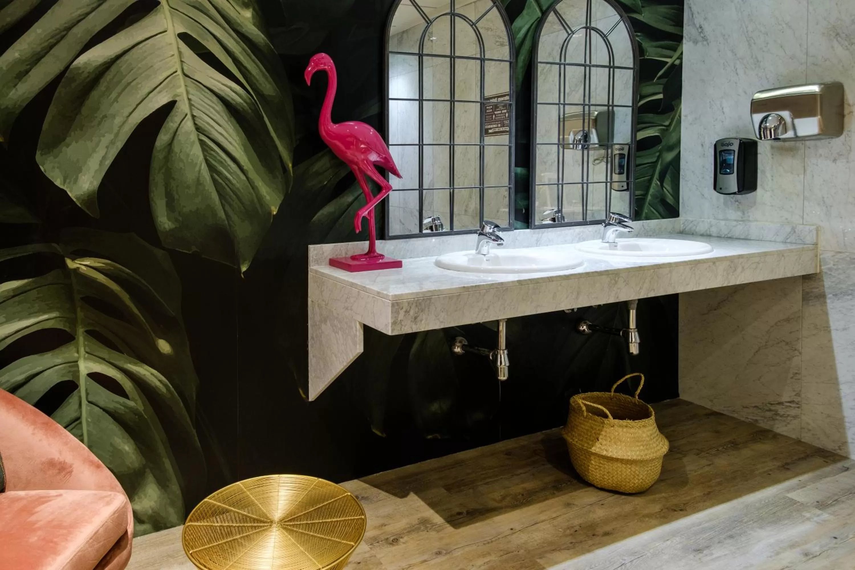 Bathroom in Clement Barajas