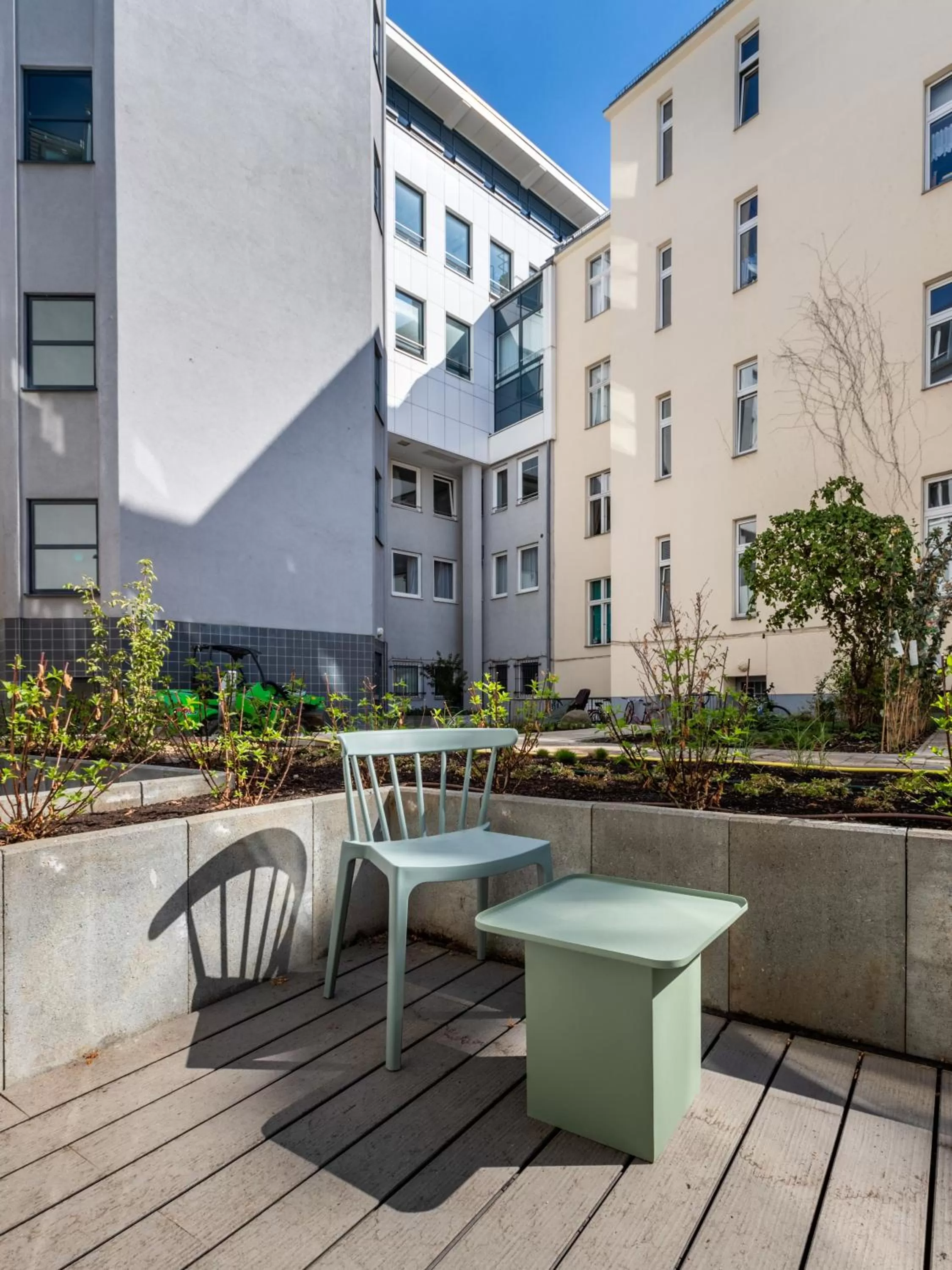 Patio in Limehome Berlin Luise Henriette Str - Digital Access