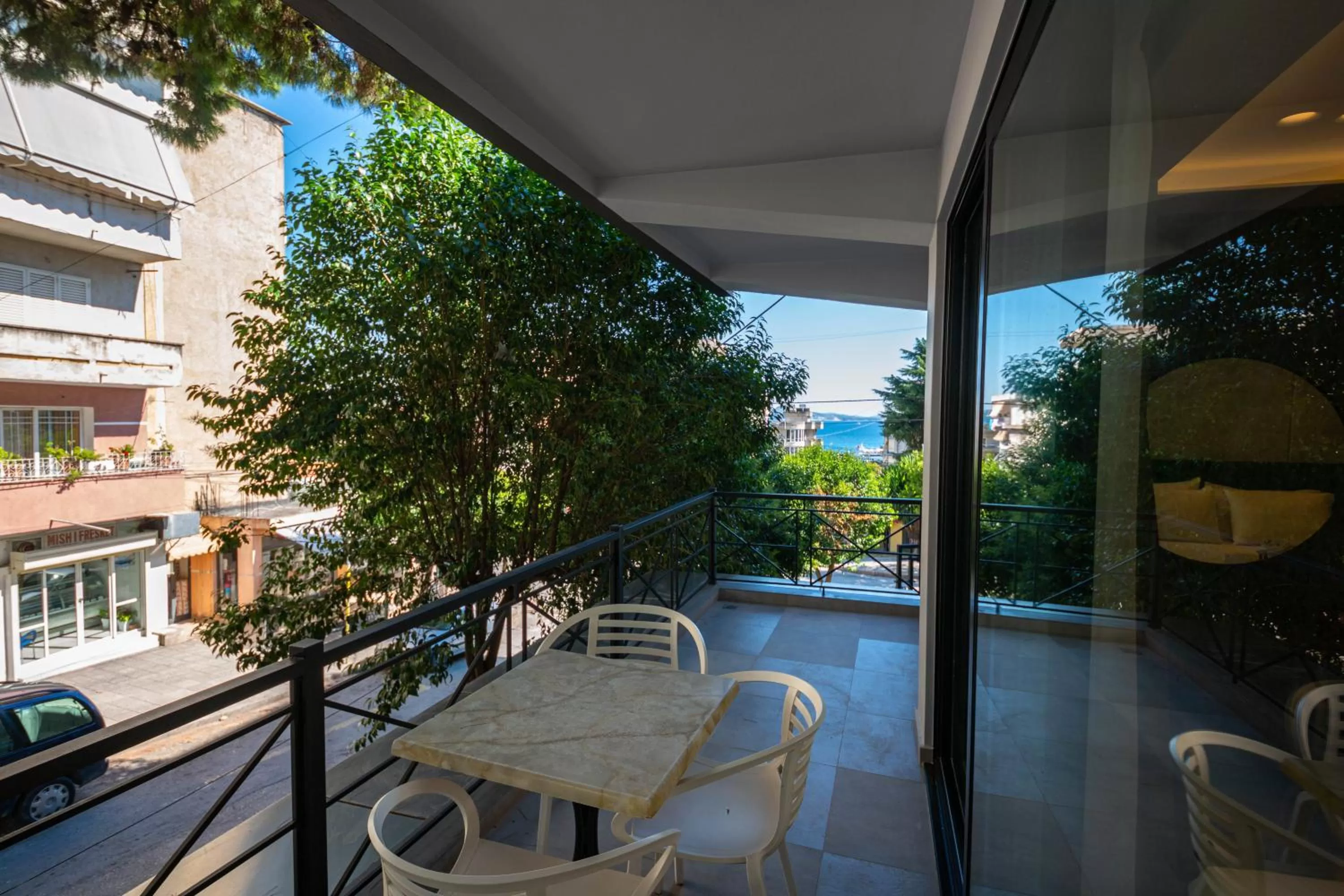 Balcony/Terrace, Swimming Pool in Hotel Lili-1