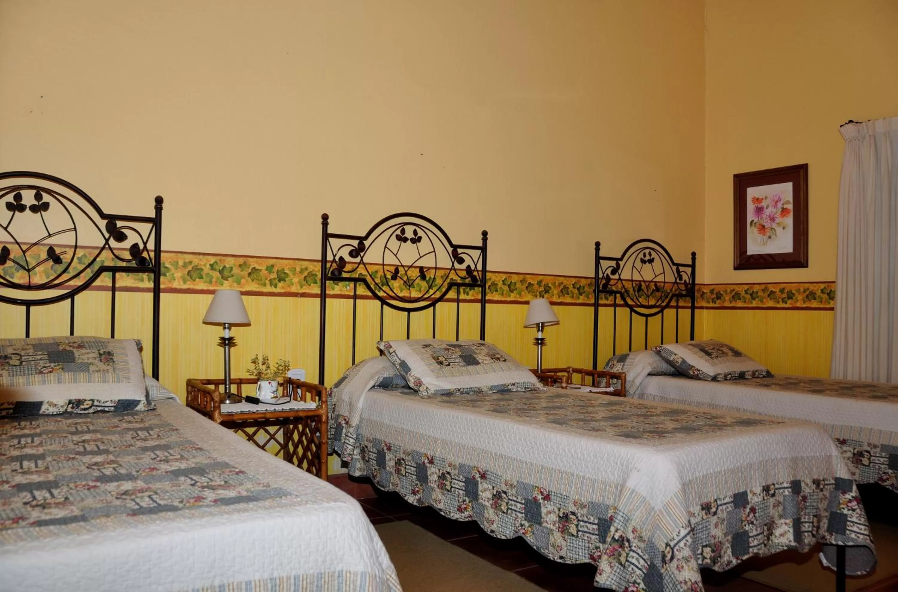 Restaurant/places to eat, Bed in Finca Cielo Verde