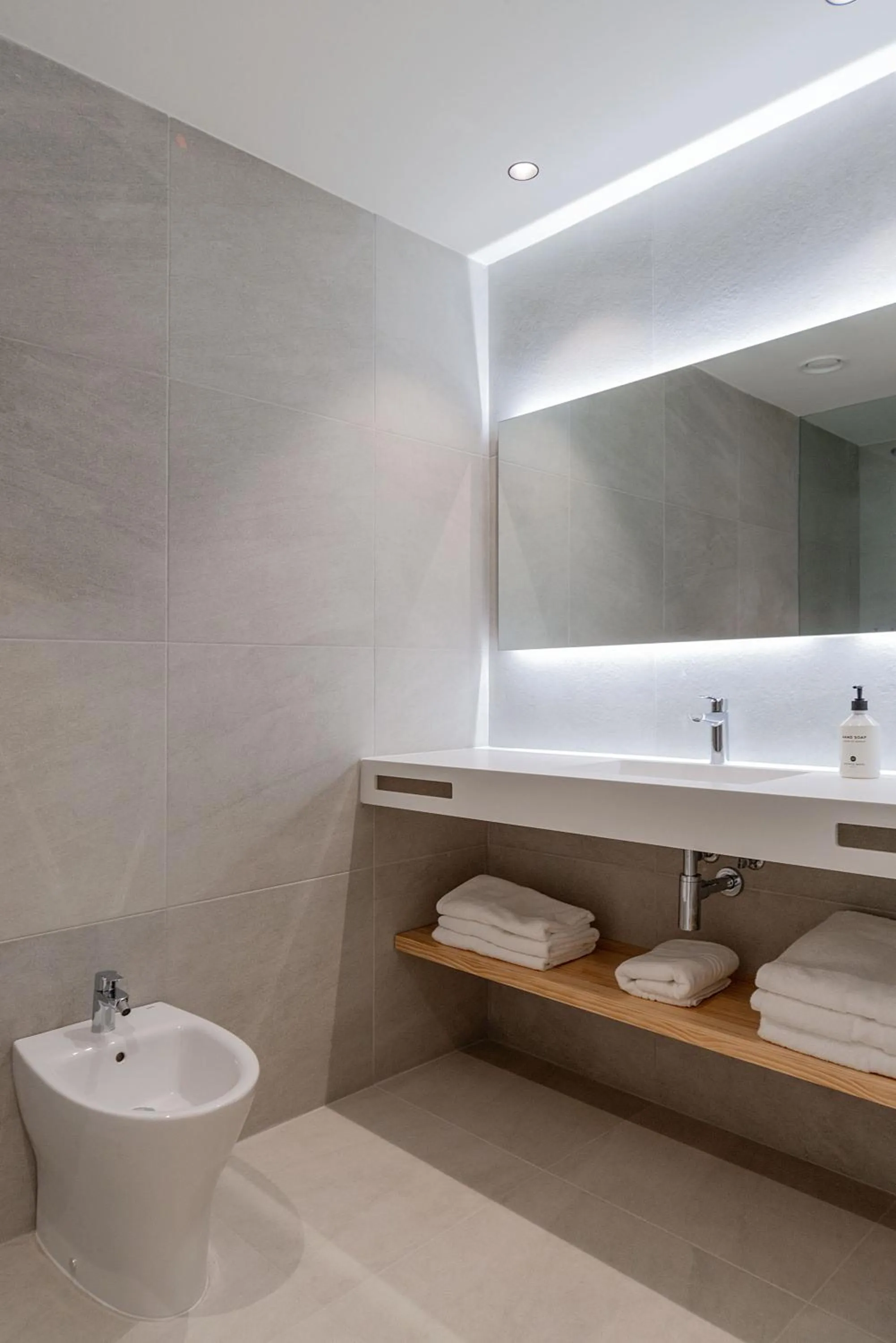 Hotel Distrito Oeste