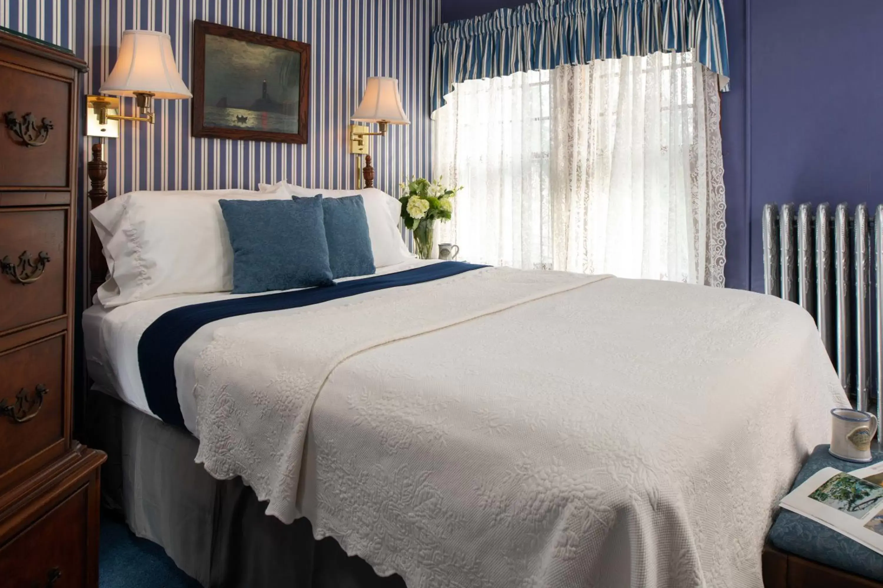 Queen Room in Palmer House Inn Queen Room in Palmer House Inn