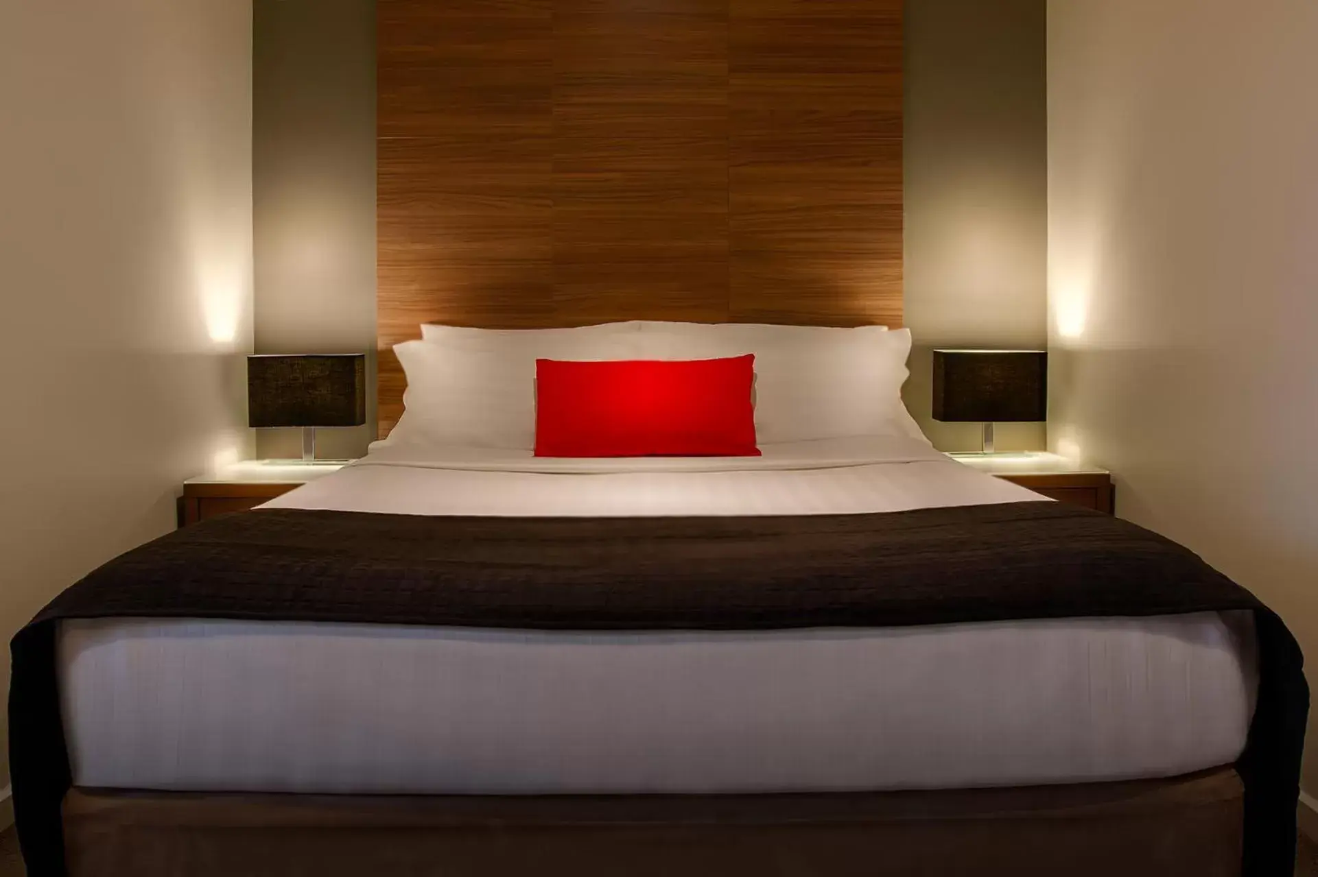 Superior Queen Room in Crest on Barkly Hotel Superior Queen Room in Crest on Barkly Hotel