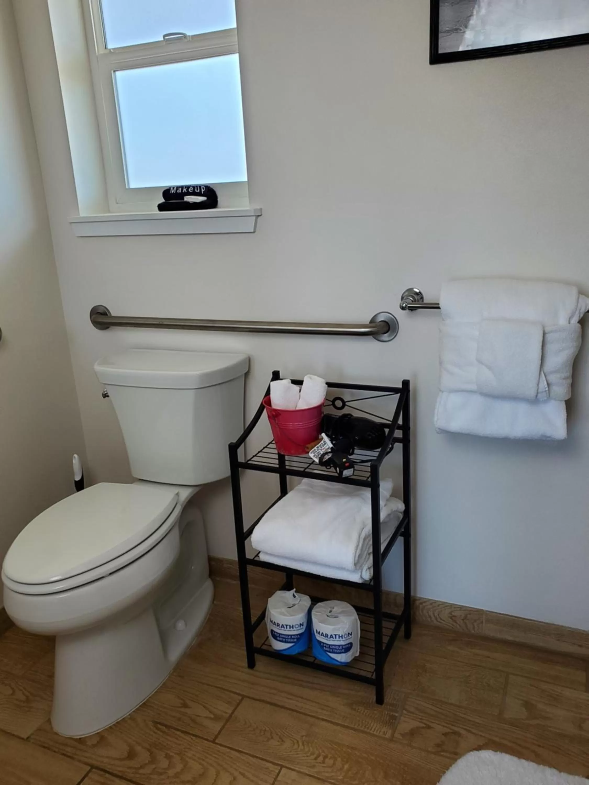 Shower in Moonstone Beach Motel