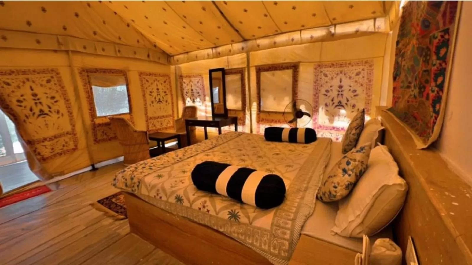 Property building in Rumis Desert Camp and Resort