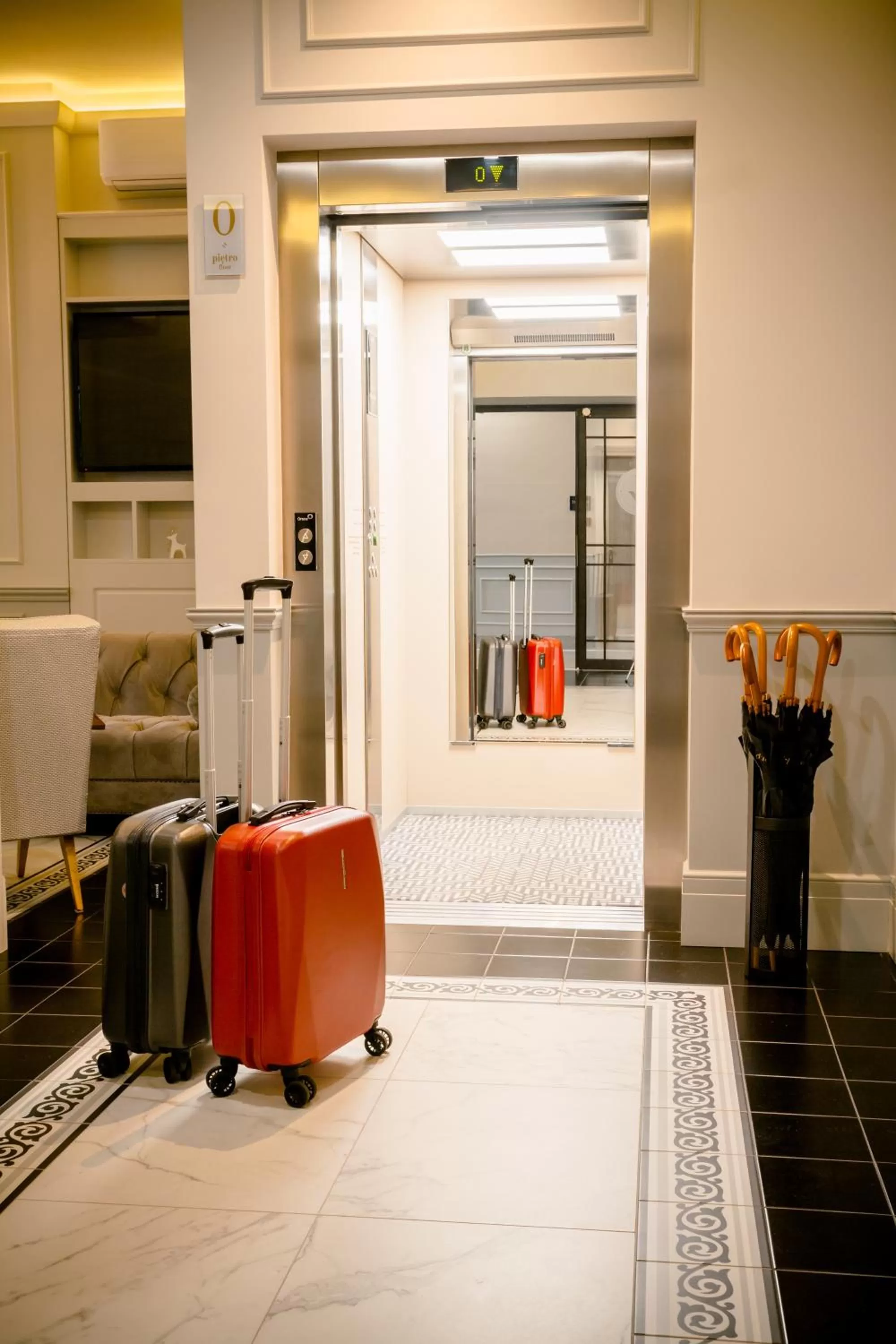 Lobby or reception in Amber Design Residence