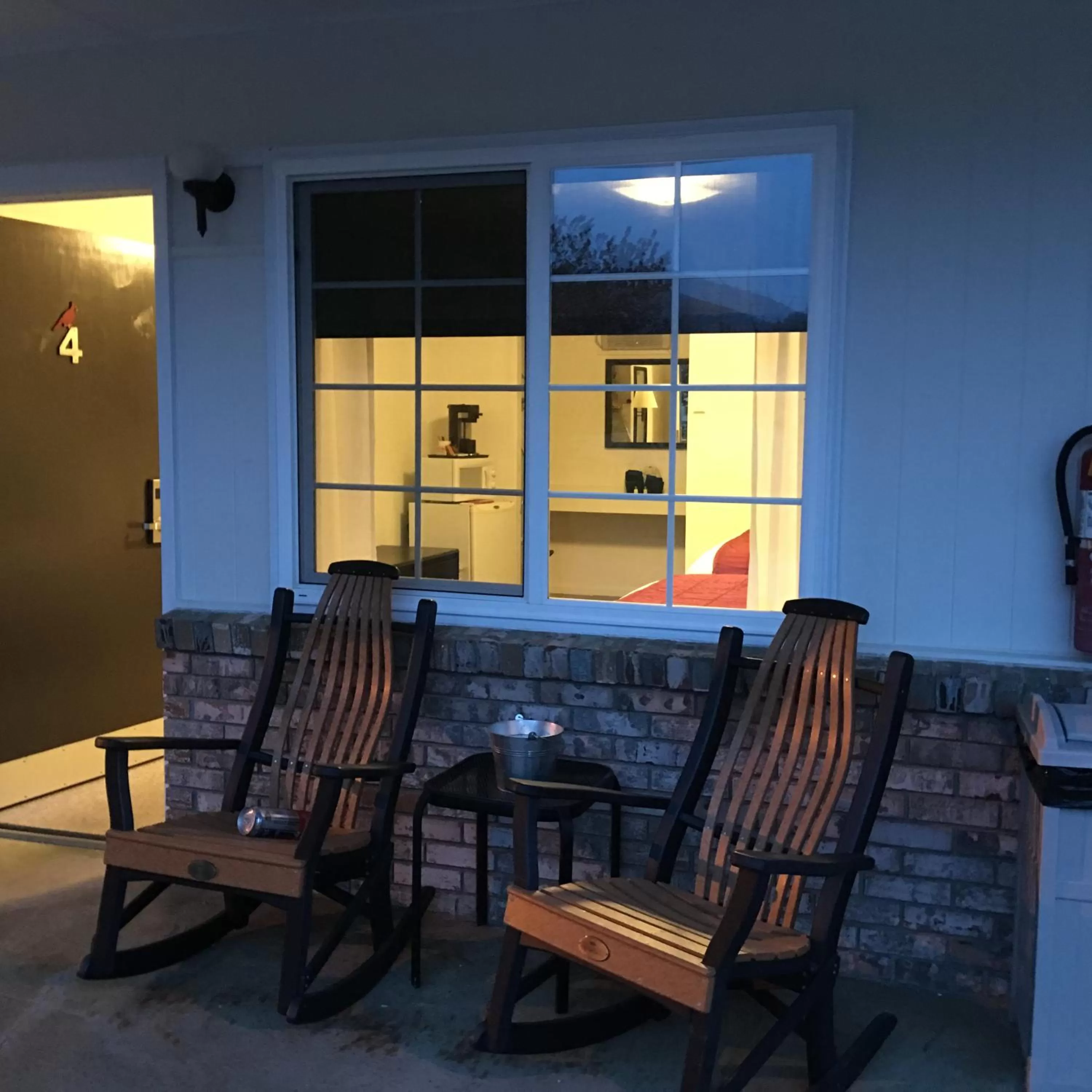 Night in Cardinal Inn