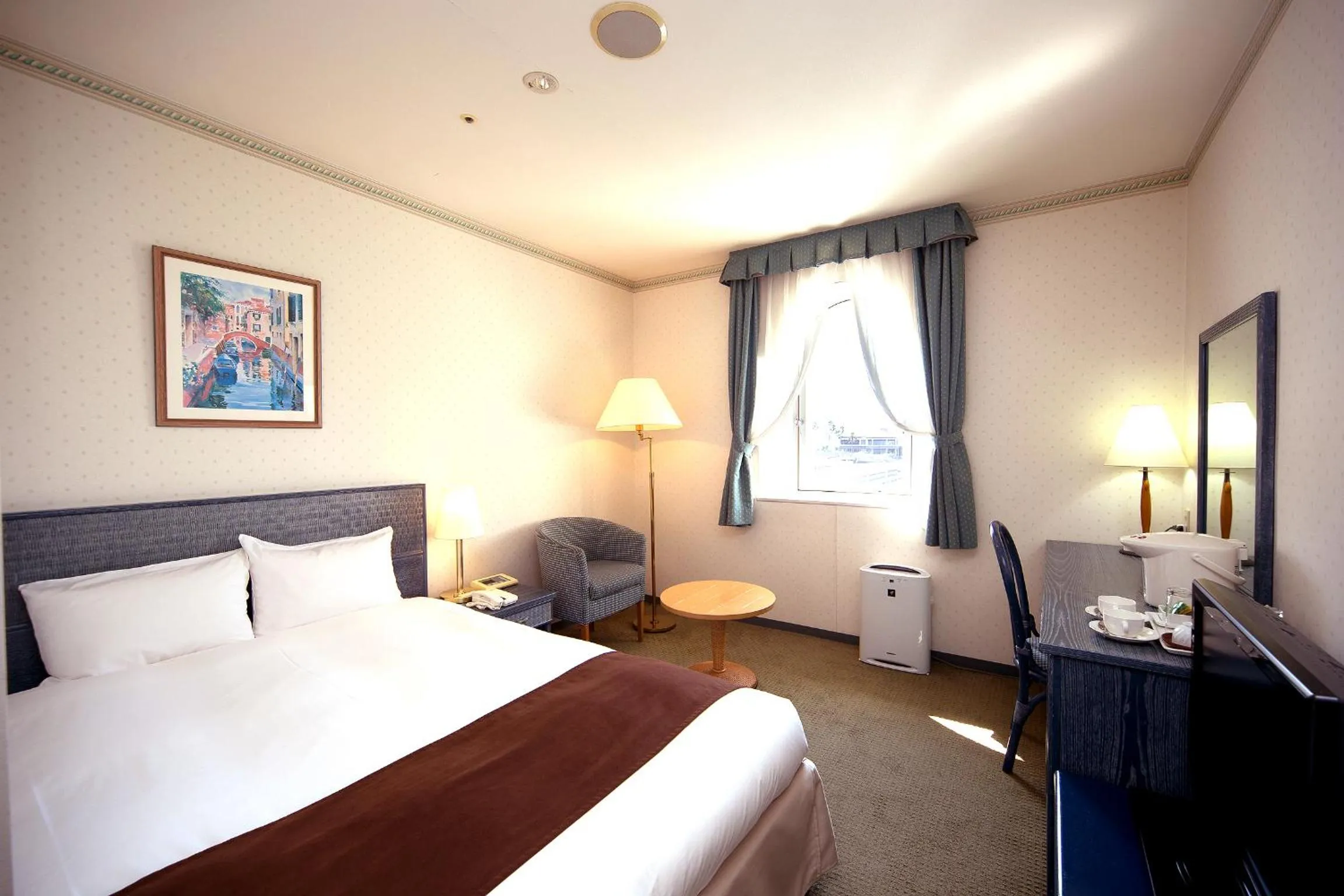 Living room, Bed in Wakayama Marina City Hotel