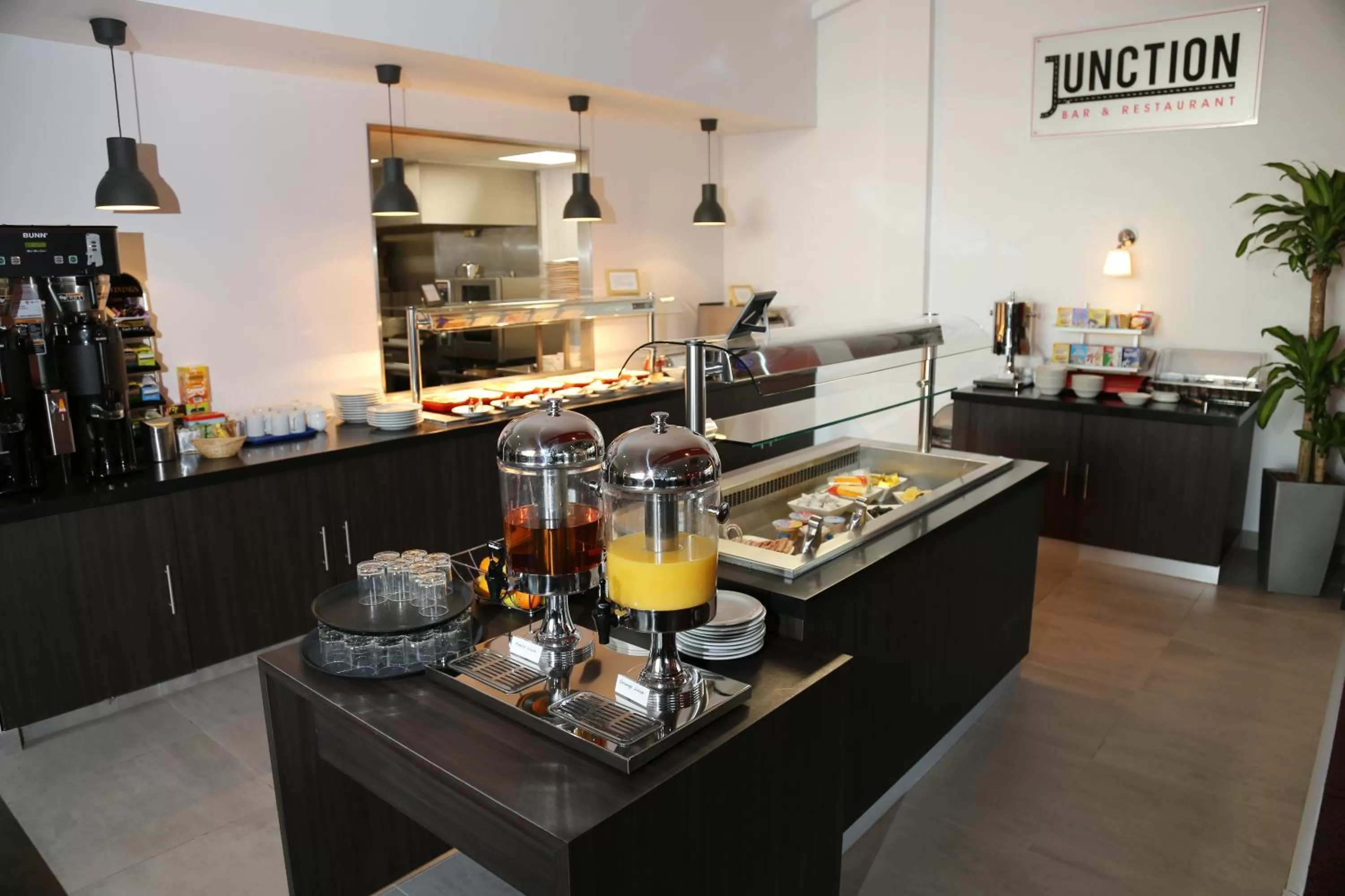 Food in Ramada Wakefield