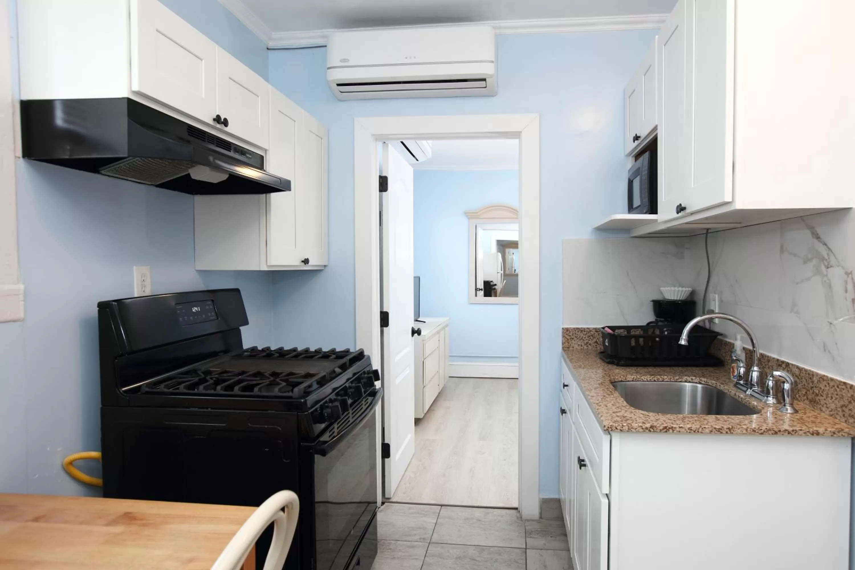 Kitchen or kitchenette, Kitchen/Kitchenette in Garfield Beach House