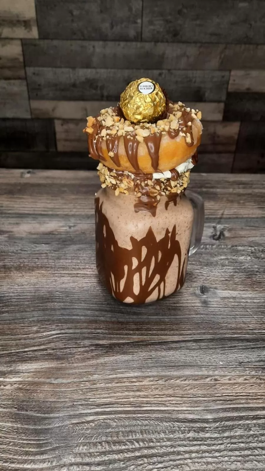 Food and drinks in Kings Boutique Hotel