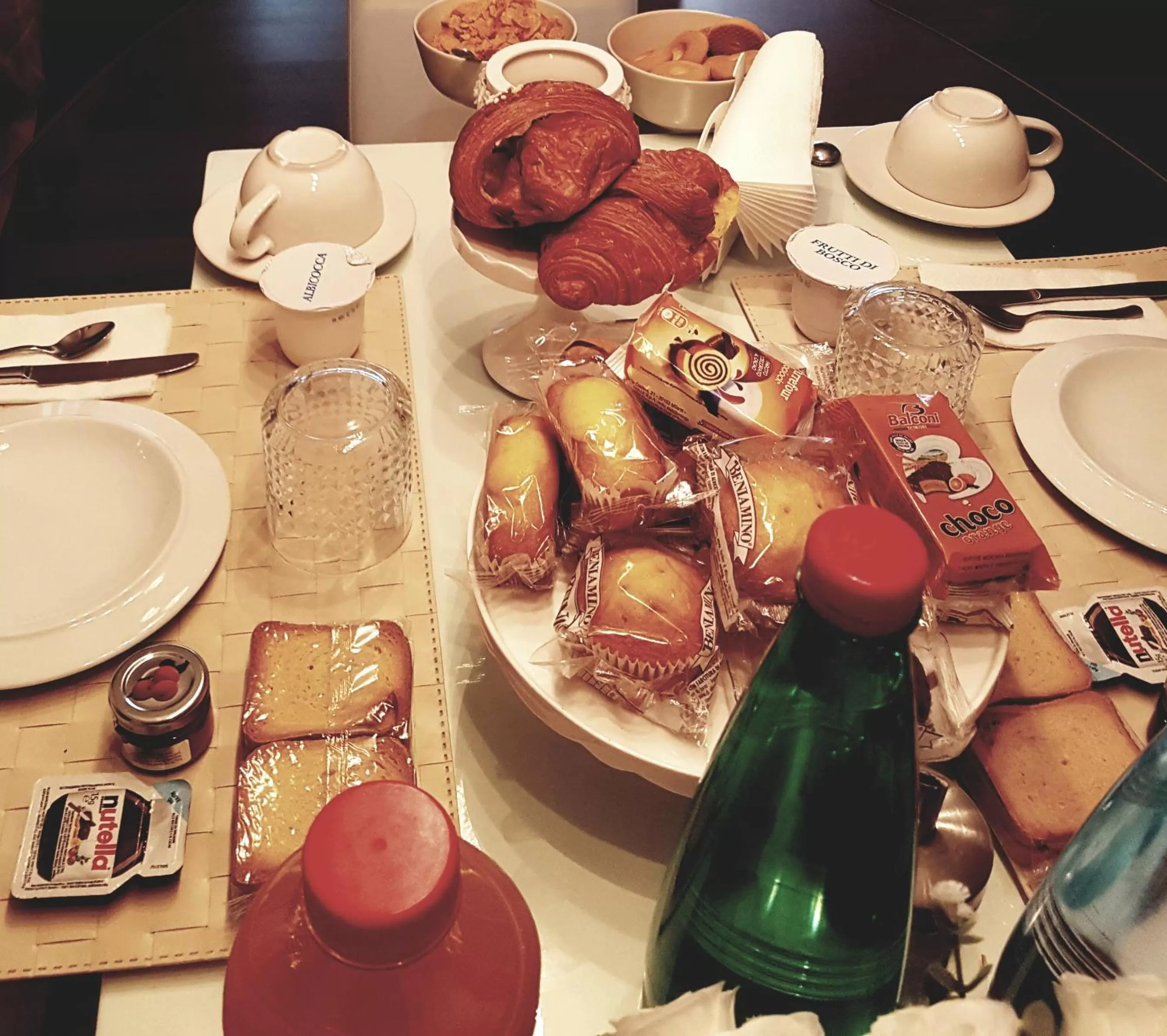 Dining area in Pompeii Ruins De Charme B&B
