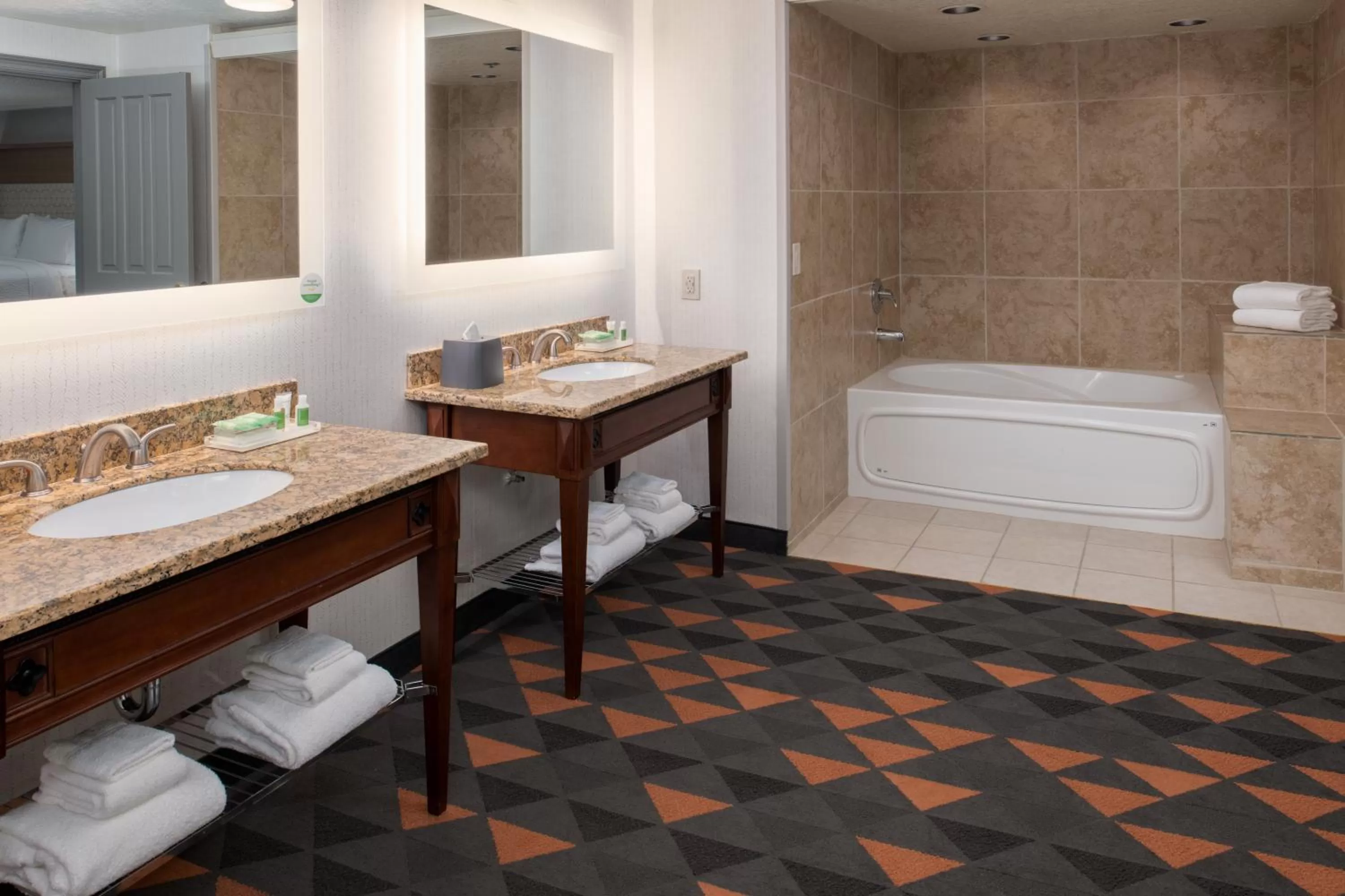 Bathroom in Holiday Inn Portland - Columbia Riverfront by IHG