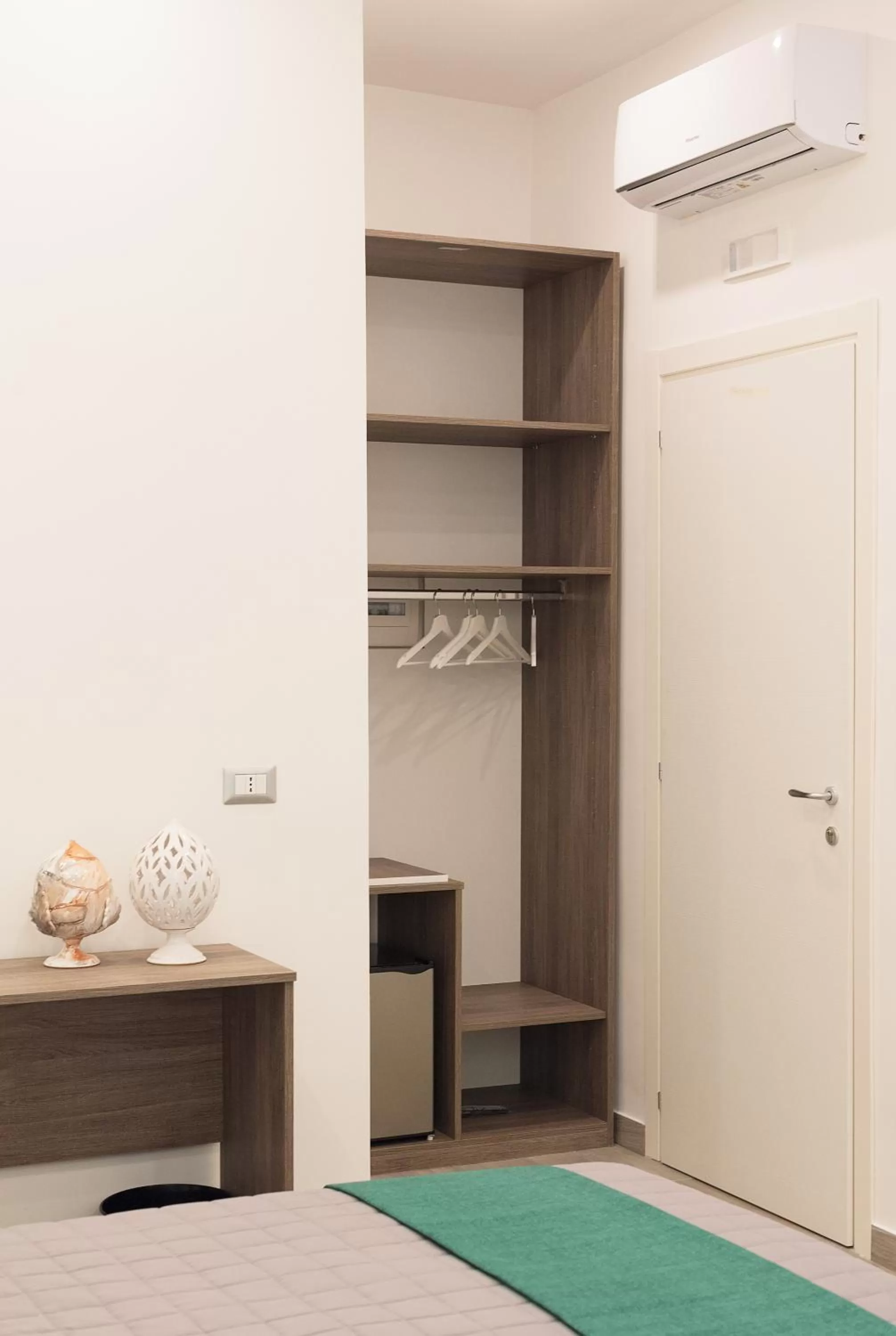 Photo of the whole room in B&B Toledo one