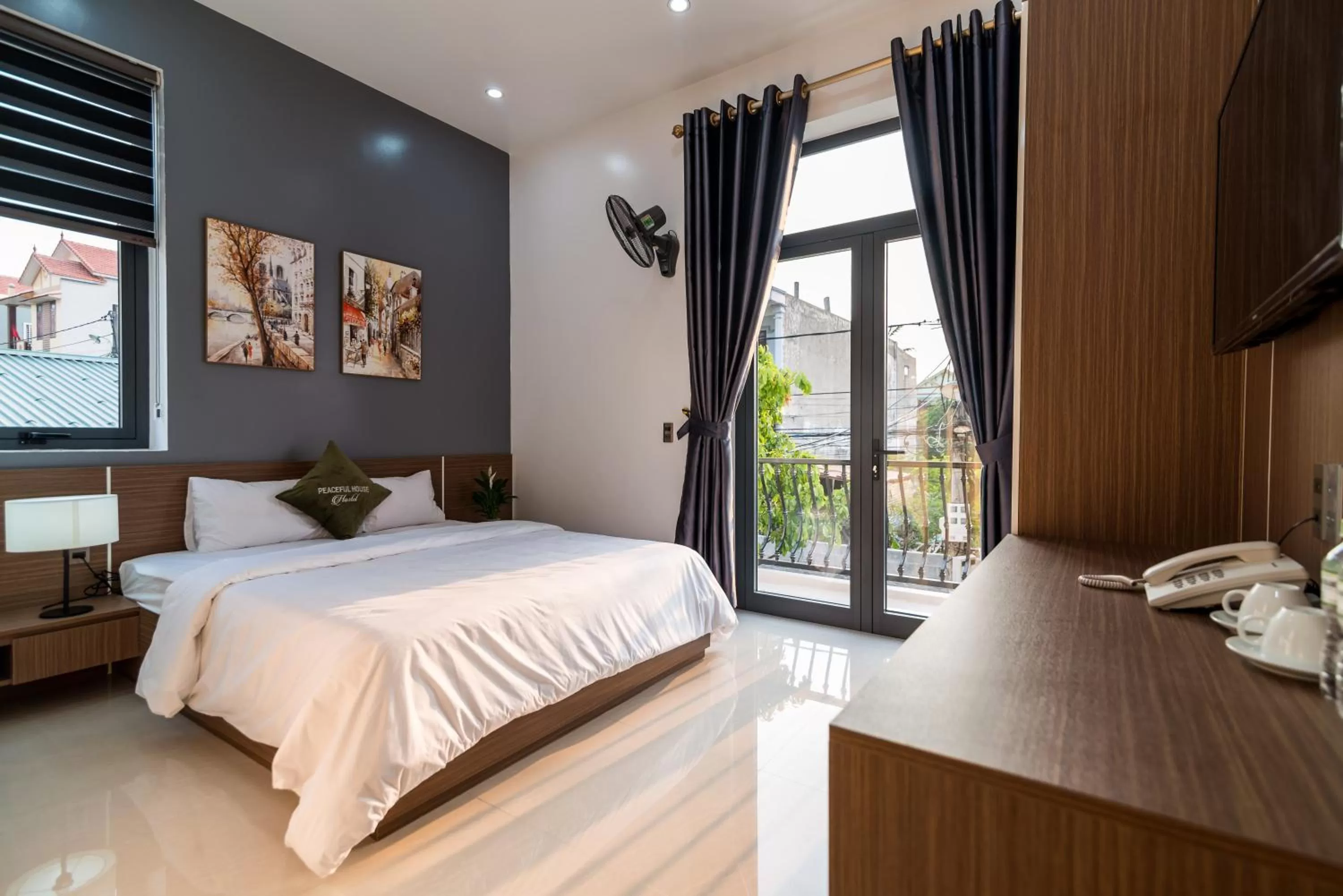 Bed in Peaceful House Hostel