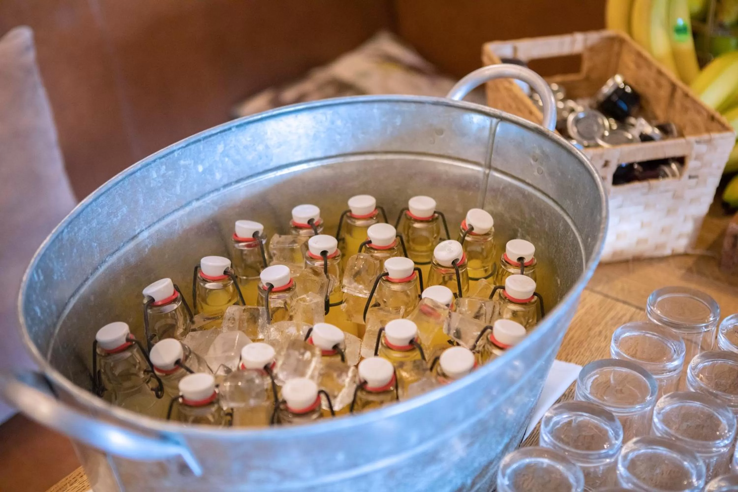 Buffet breakfast in Cottage In The Wood
