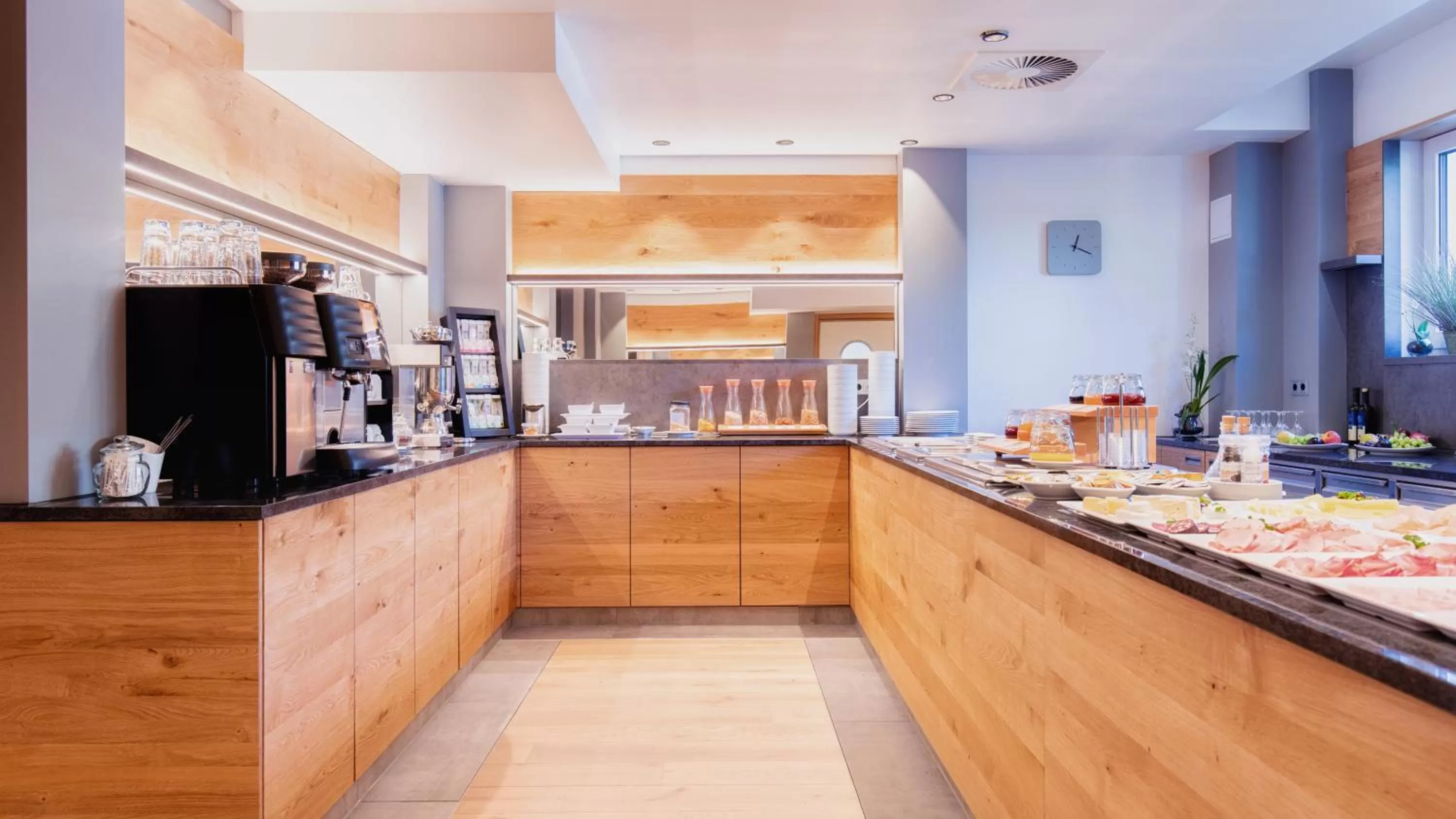 Breakfast in Heuboden Hotel Heu.Loft Freiburg