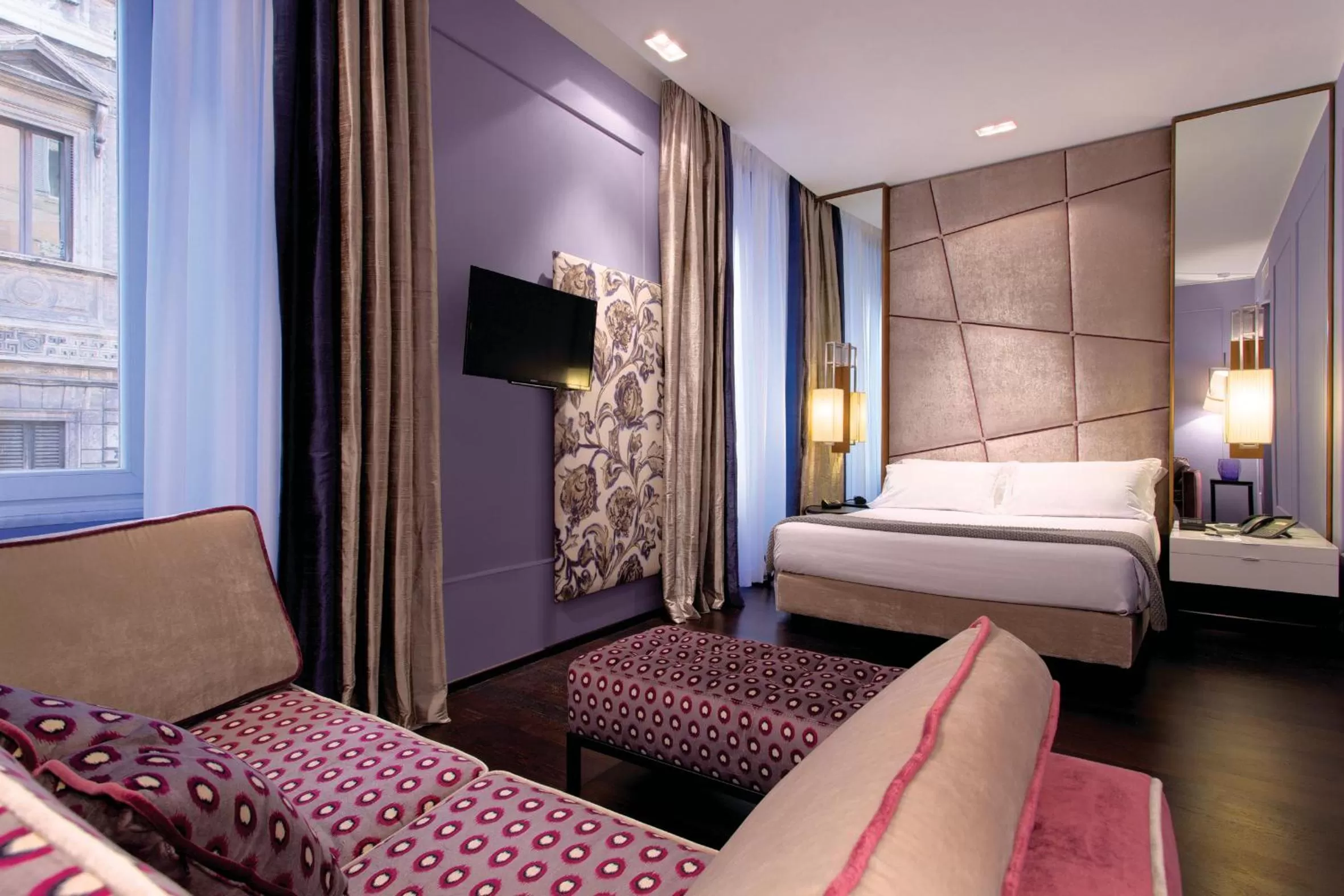 Photo of the whole room, Bed in Stendhal Luxury Suites