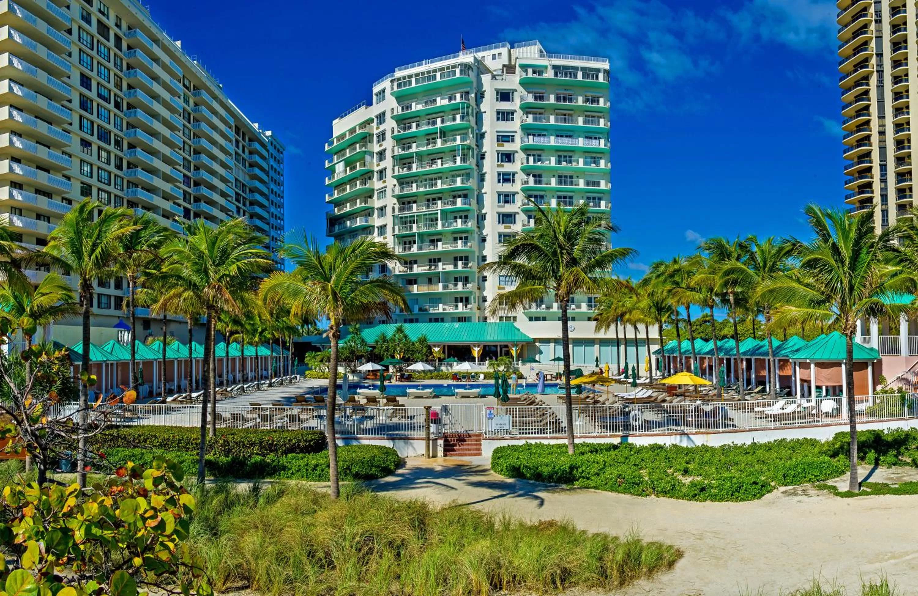 Facade/entrance in Sea View Hotel