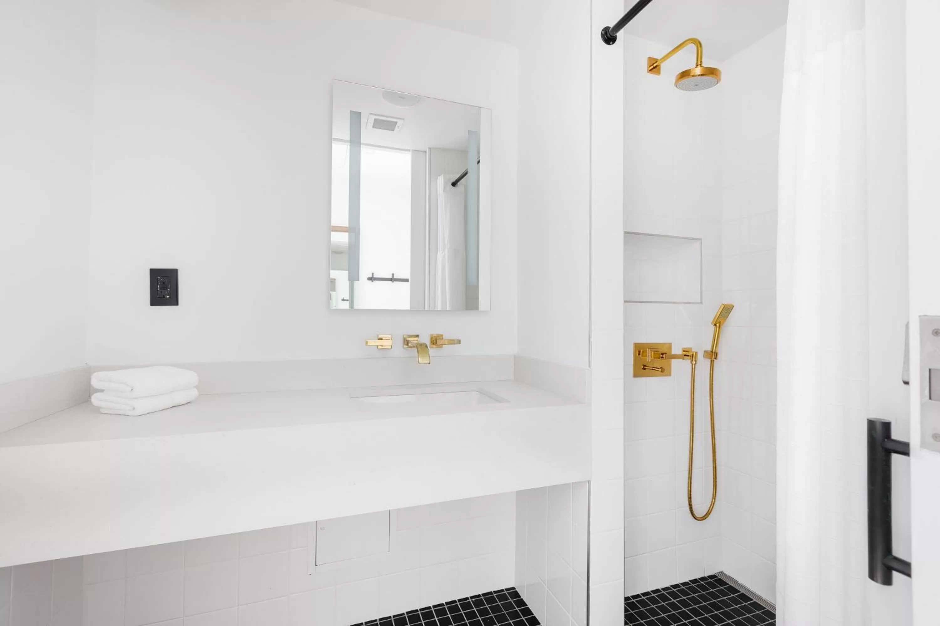 Shower in Placemakr Wall Street