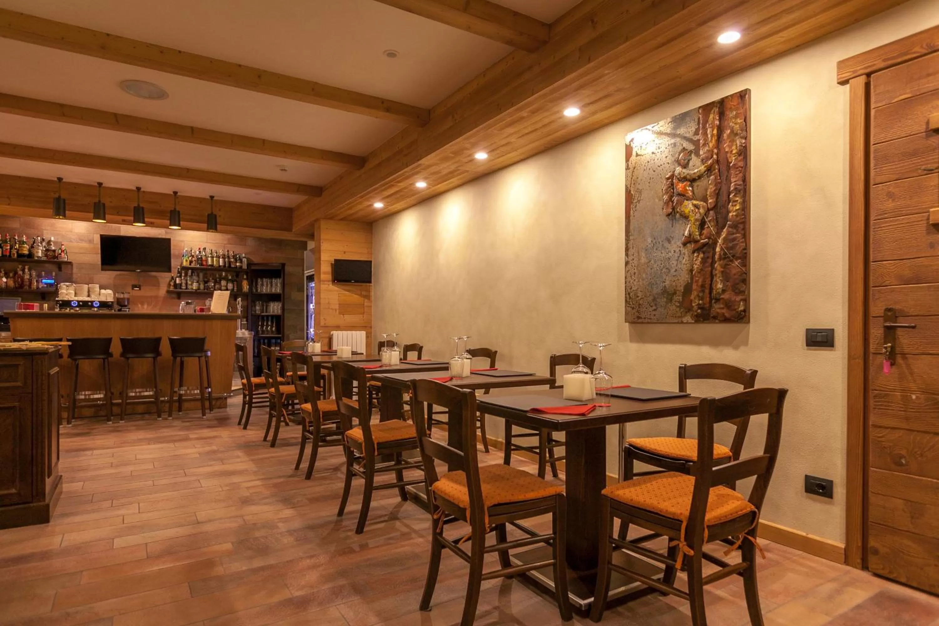 Restaurant/places to eat in Hotel Lo Scoiattolo