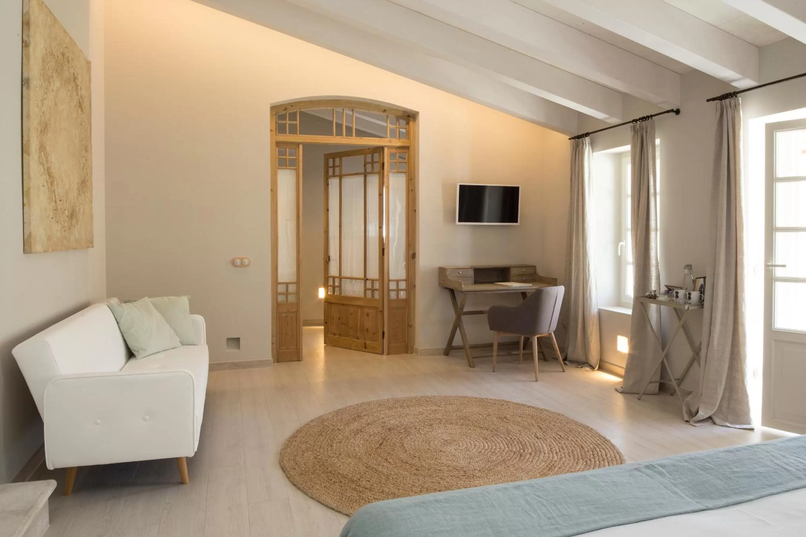 Living room, Bed in Jardí de Ses Bruixes Boutique Hotel