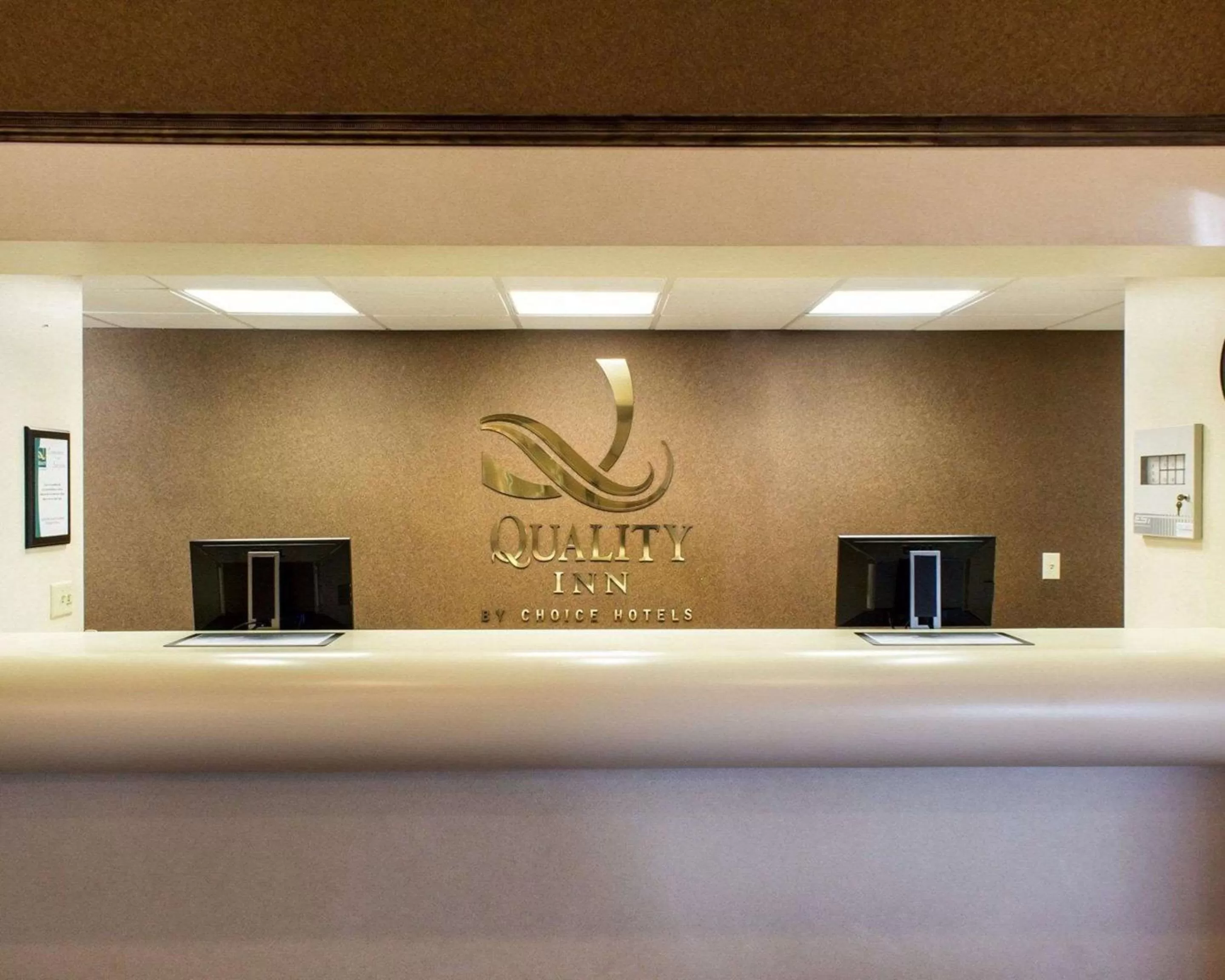 Lobby or reception in Quality Inn Brandon - Sioux Falls