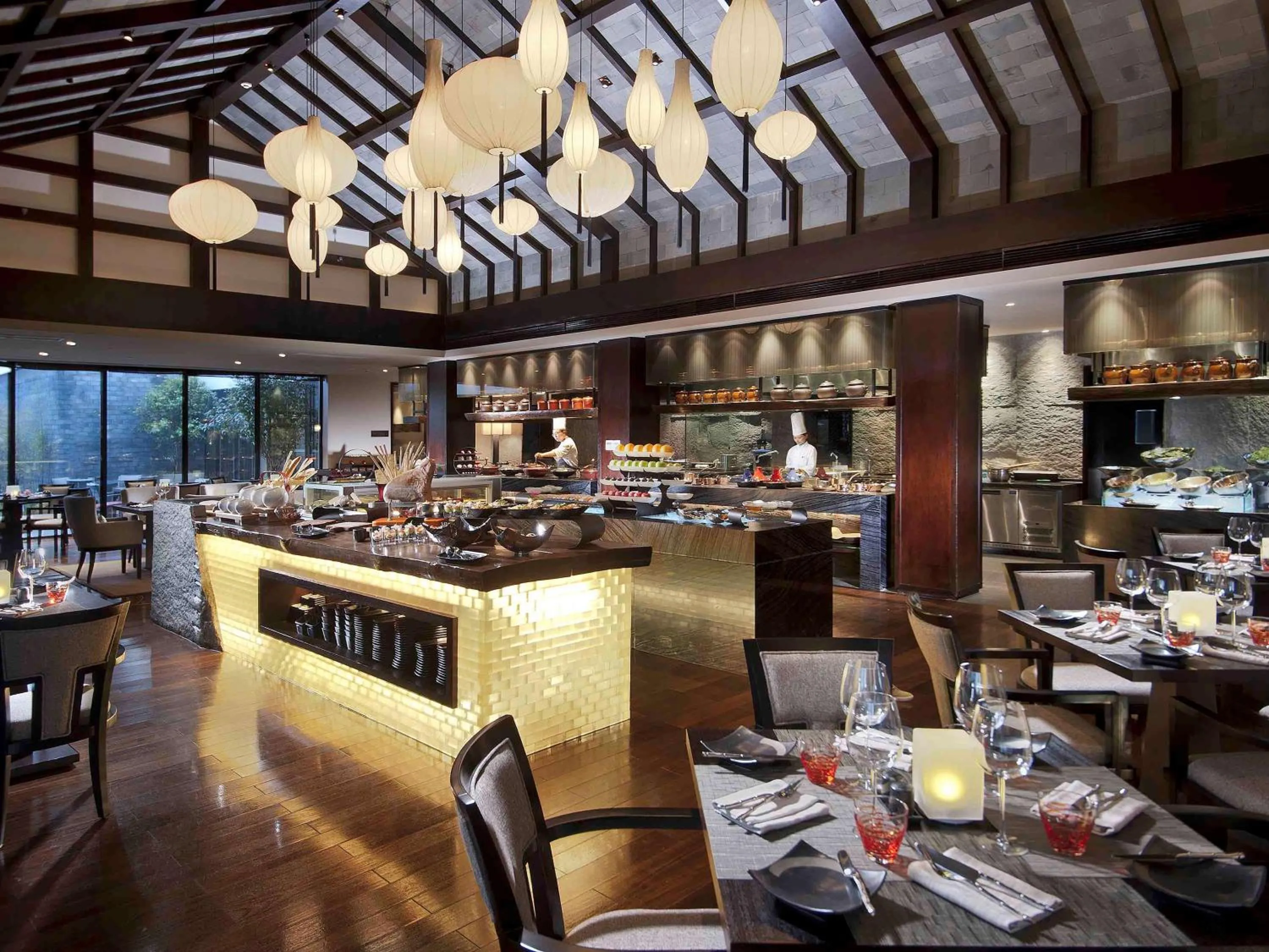 Restaurant/places to eat in Pullman Lijiang Resort & Spa
