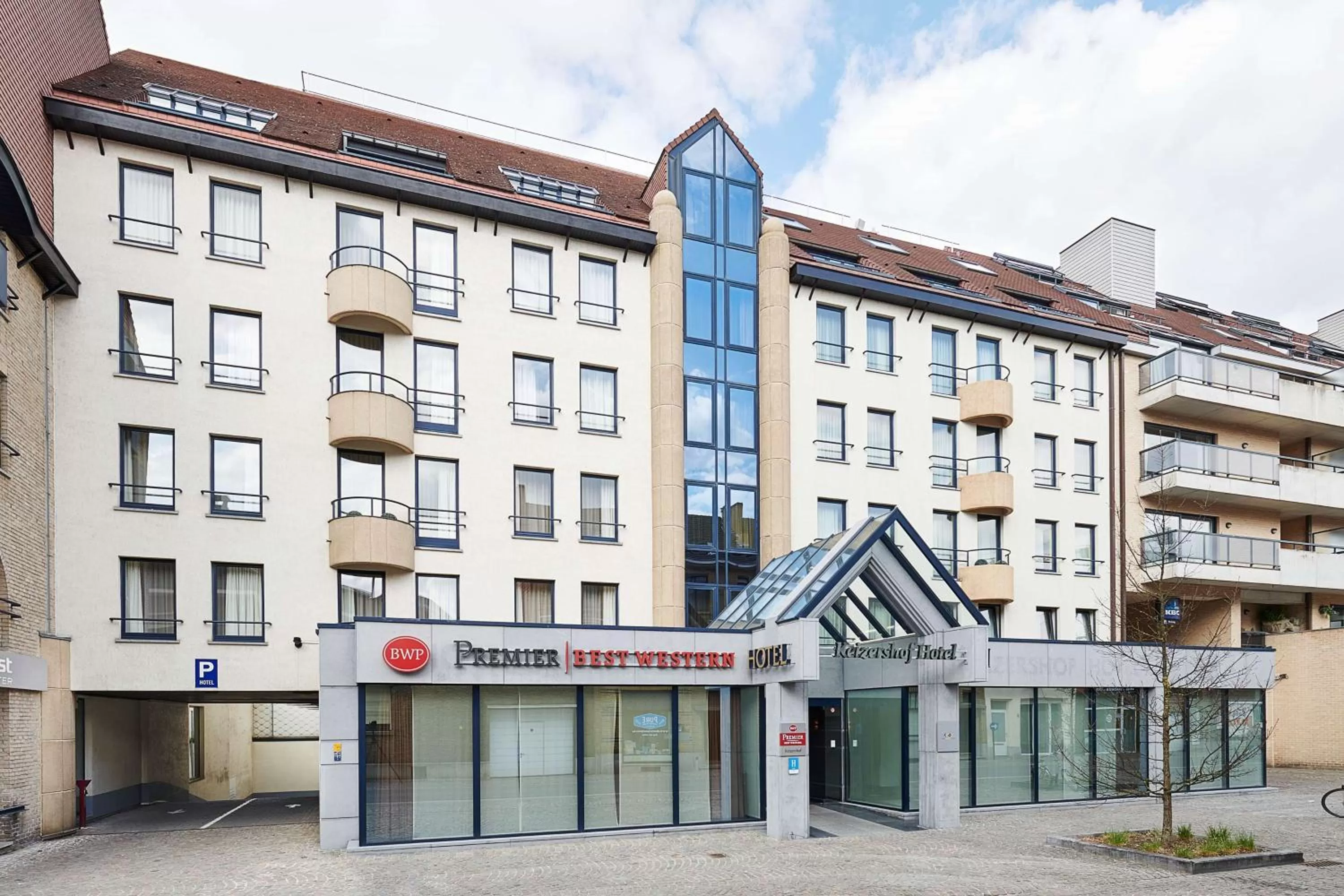 Property building in Keizershof Hotel Aalst