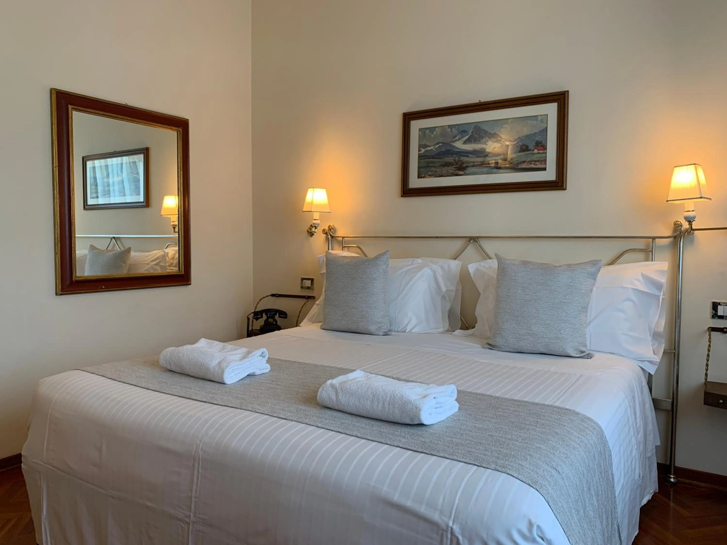 Photo of the whole room, Bed in Hotel David