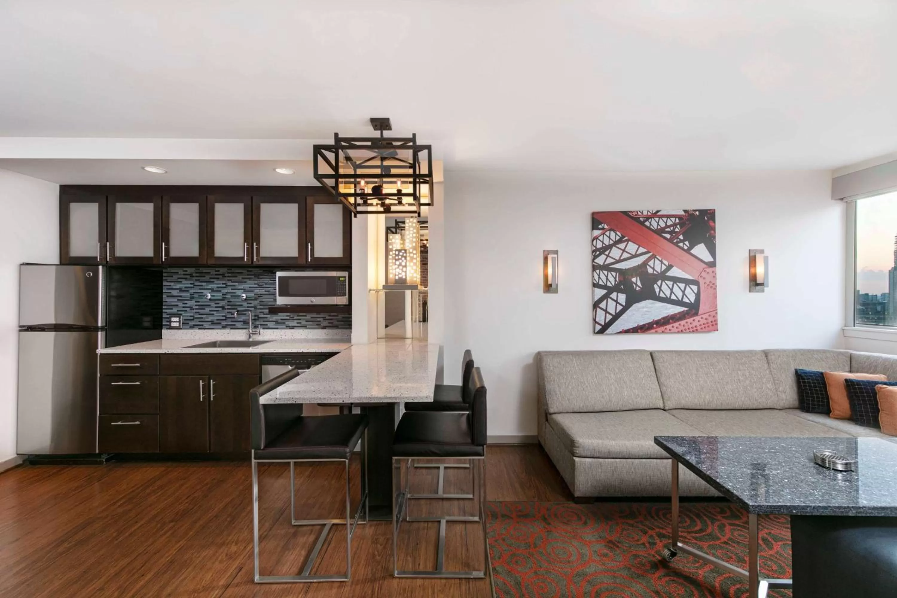 Kitchen or kitchenette in The Royal Sonesta Chicago Downtown