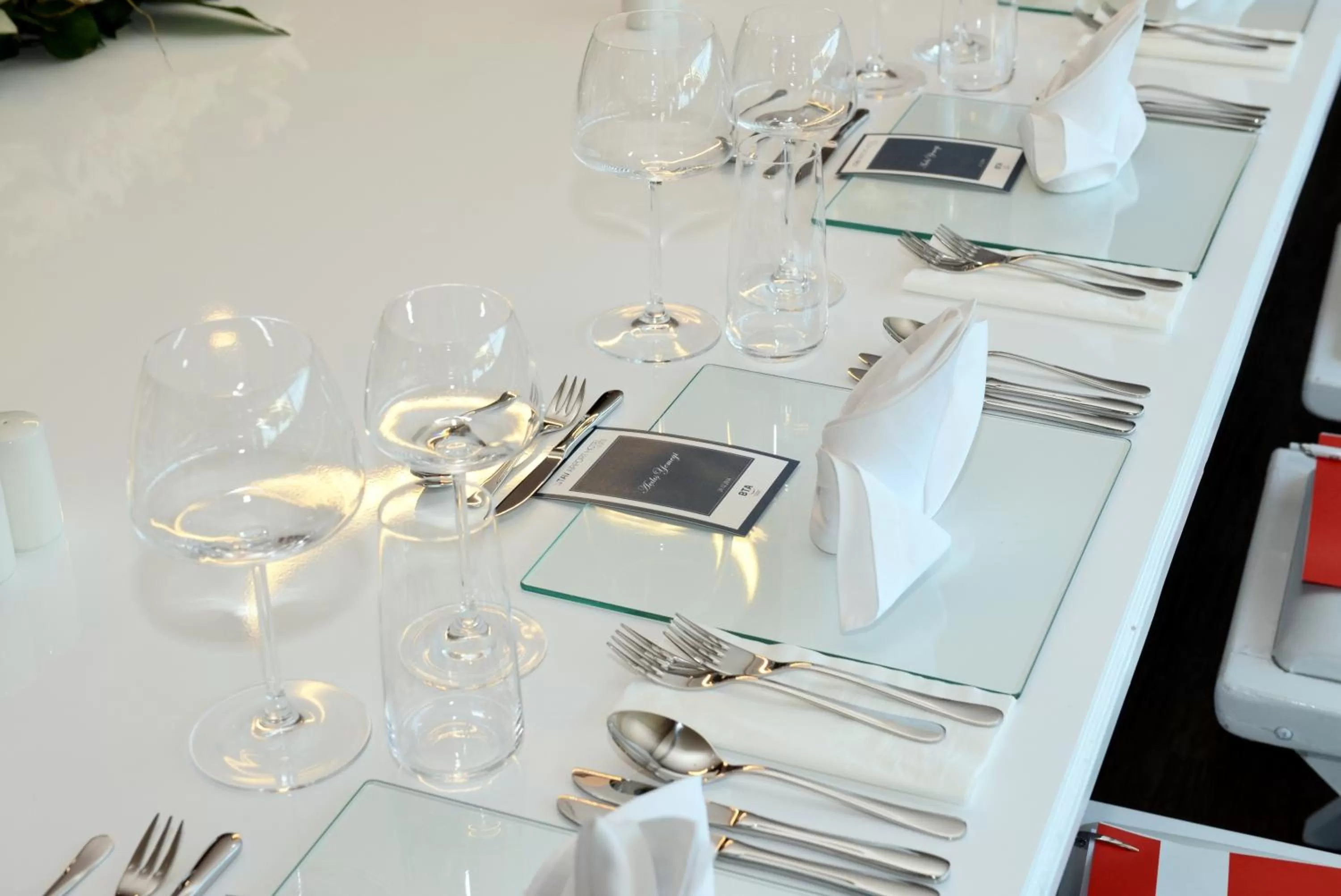 Restaurant/places to eat in TAV Airport Hotel Izmir